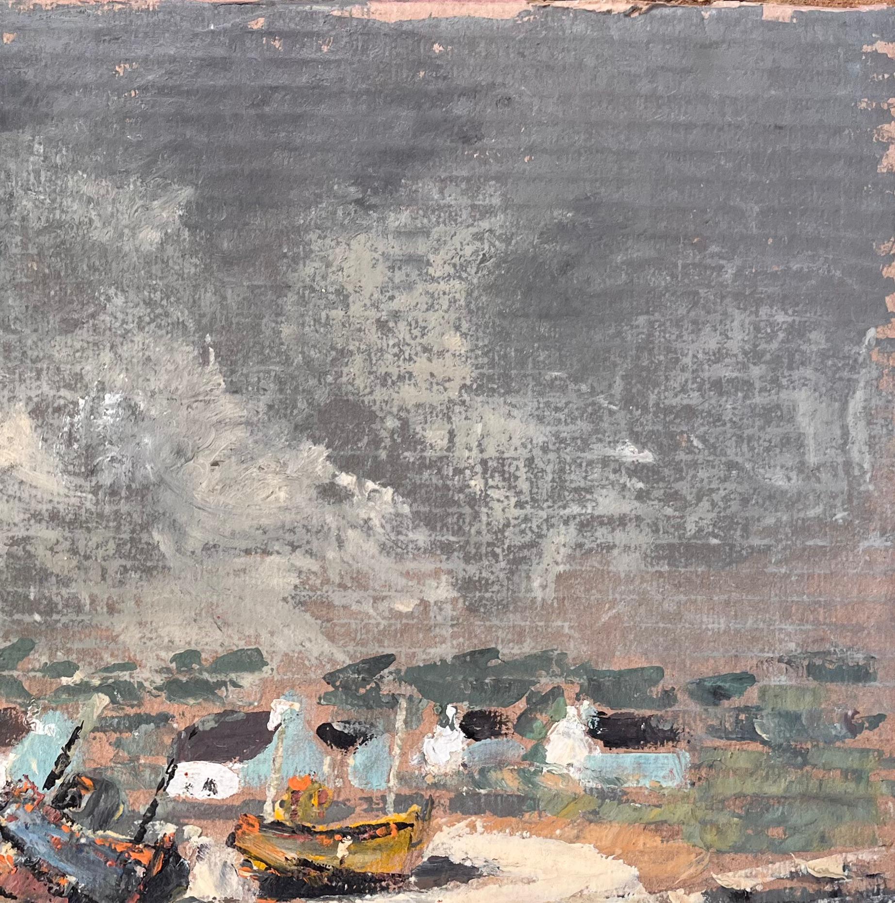 Titel: Französischer Impressionismus - Küstendorf mit Booten und stürmischem Himmel
Von Fanch Lel
Unterschrieben: Ja
Größe: 15 x 18 Zoll (Höhe x Breite)
Ölgemälde auf Karton, ungerahmt
Zustand: Insgesamt guter Zustand mit leichten Gebrauchsspuren an