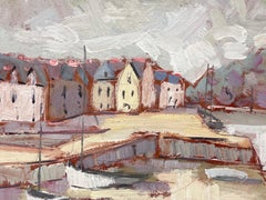 Paesaggio impressionista francese con tonalità rossa della città portuale durante la bassa marea