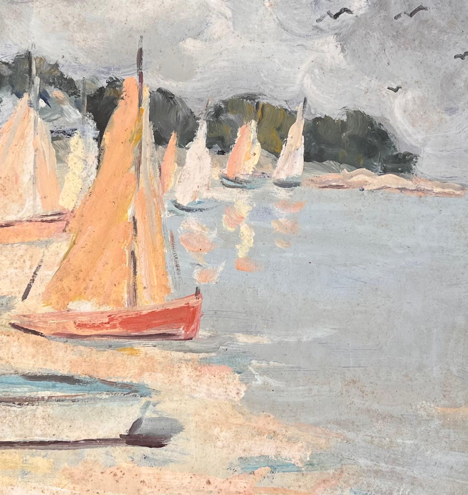 Scène de régates impressionniste française avec voiliers colorés et village en bord de mer en vente 2