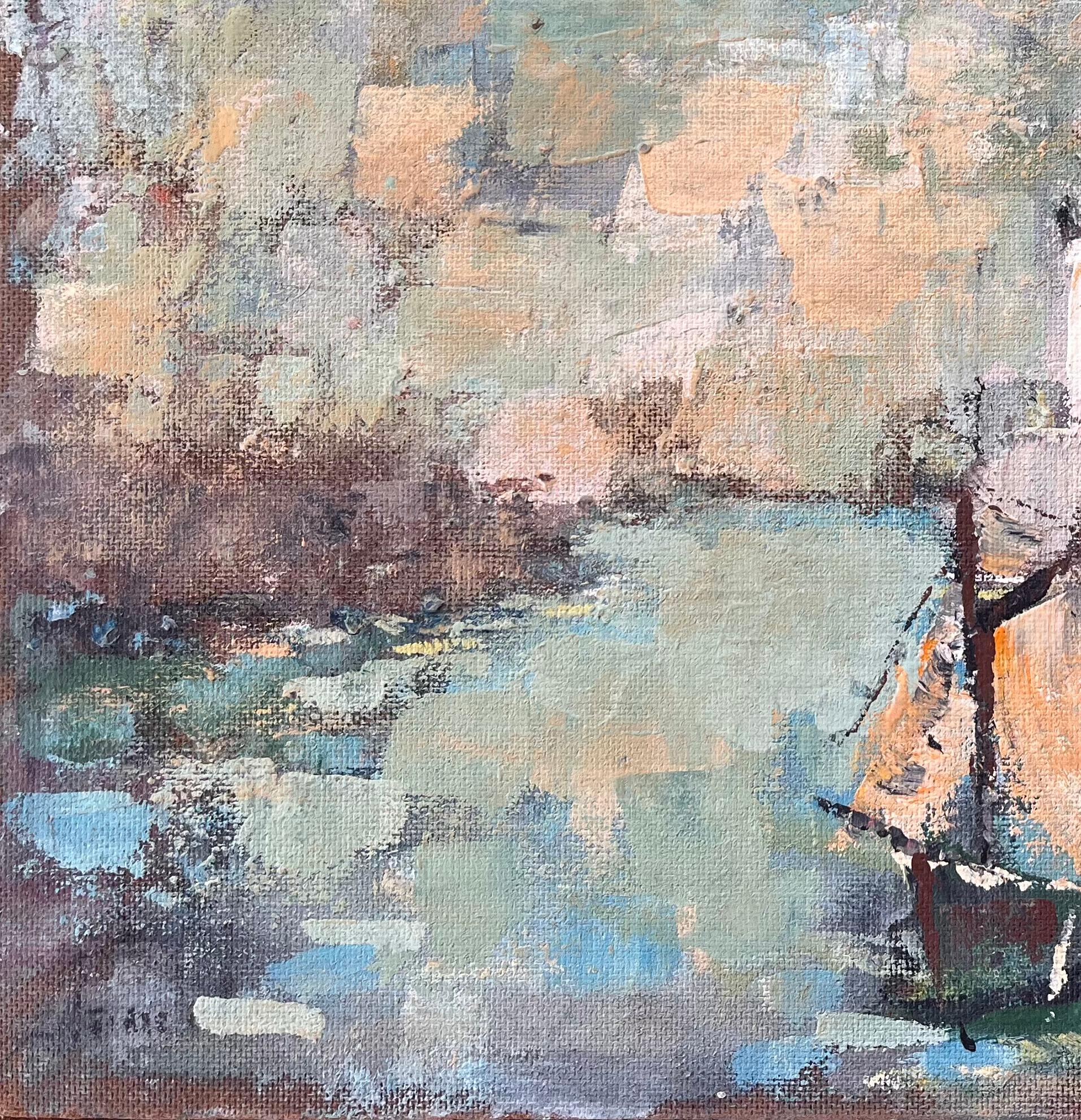 Französische impressionistische Meereslandschaft von Segelbooten und Leuchtturm in weichen Pastelltönen (Grau), Landscape Painting, von Fanch Lel