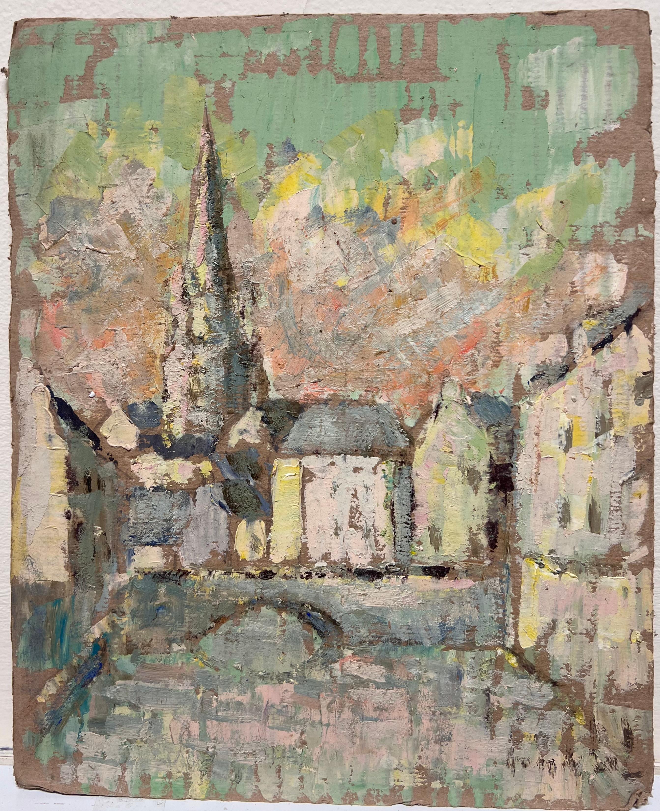 Escena impresionista francesa de pueblo con aguja de iglesia y puente de piedra - Painting de Fanch Lel