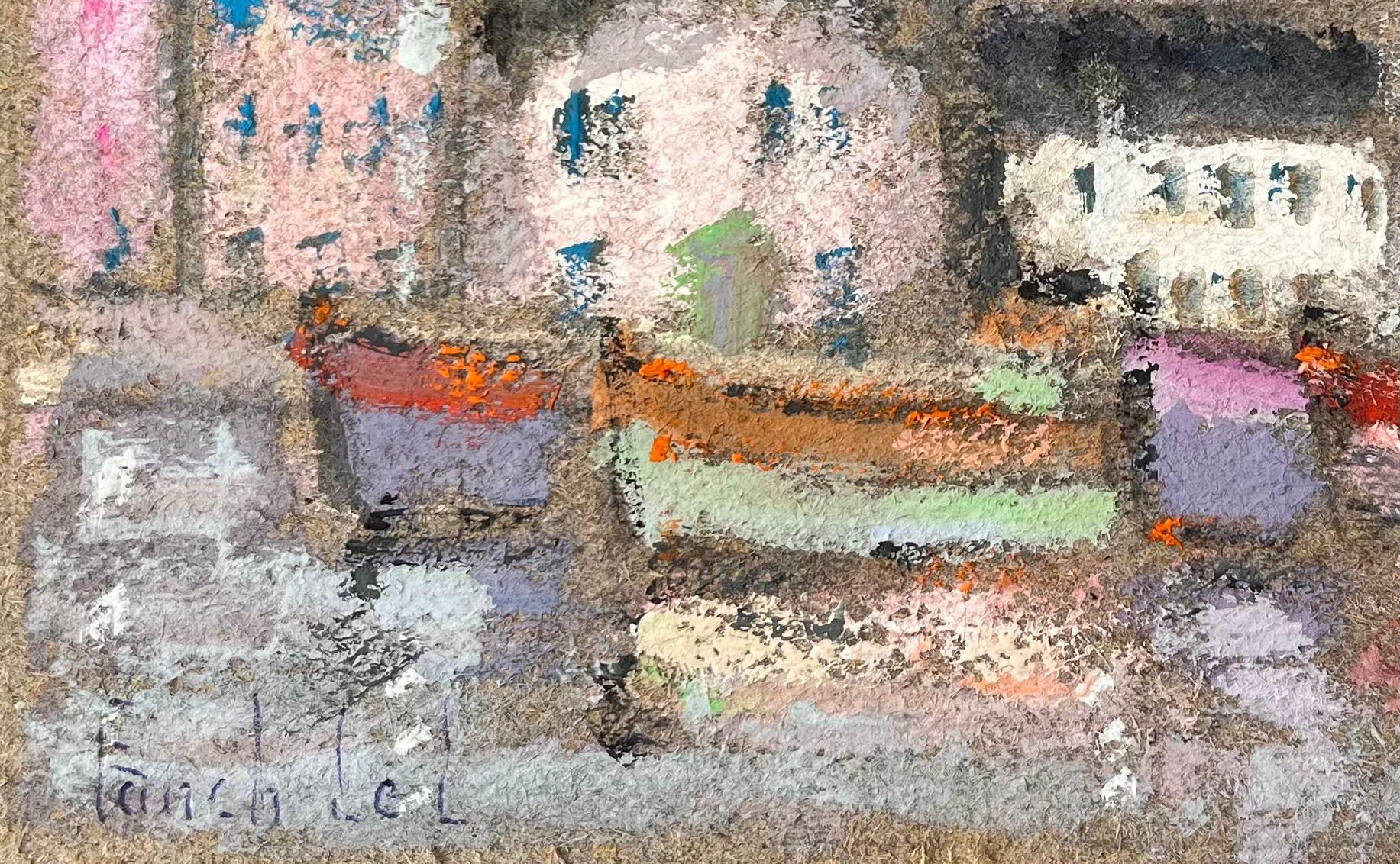 Escena portuaria francesa en colores pastel de barcos y edificios coloridos en Cherburgo en venta 1