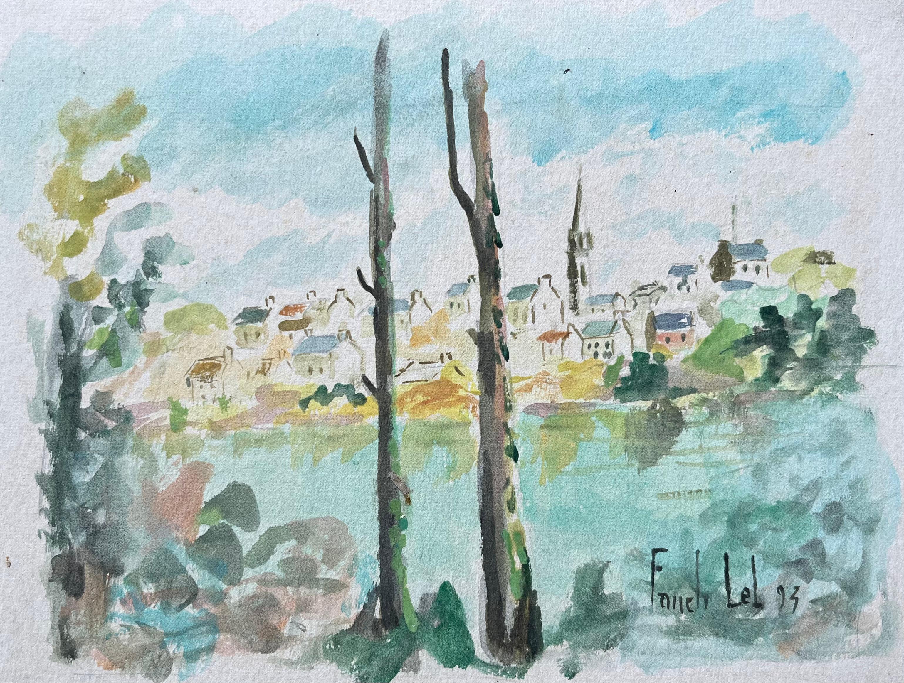 Fanch Lel Figurative Painting – Französisches Flussufer- Village mit Bäumen und Kirchen spiralförmigem Aquarell
