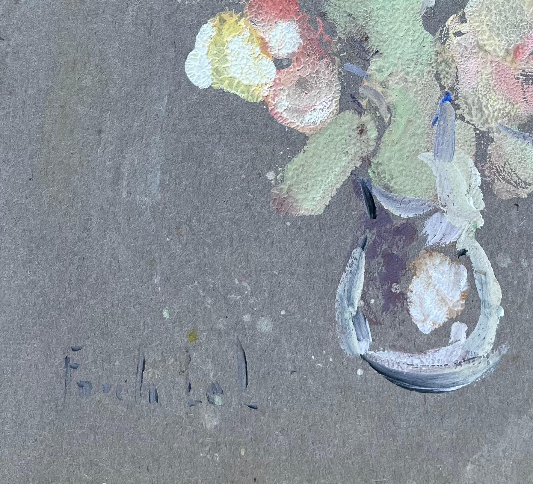 Nature morte française de fleurs dans un vase sur carte grise en vente 1