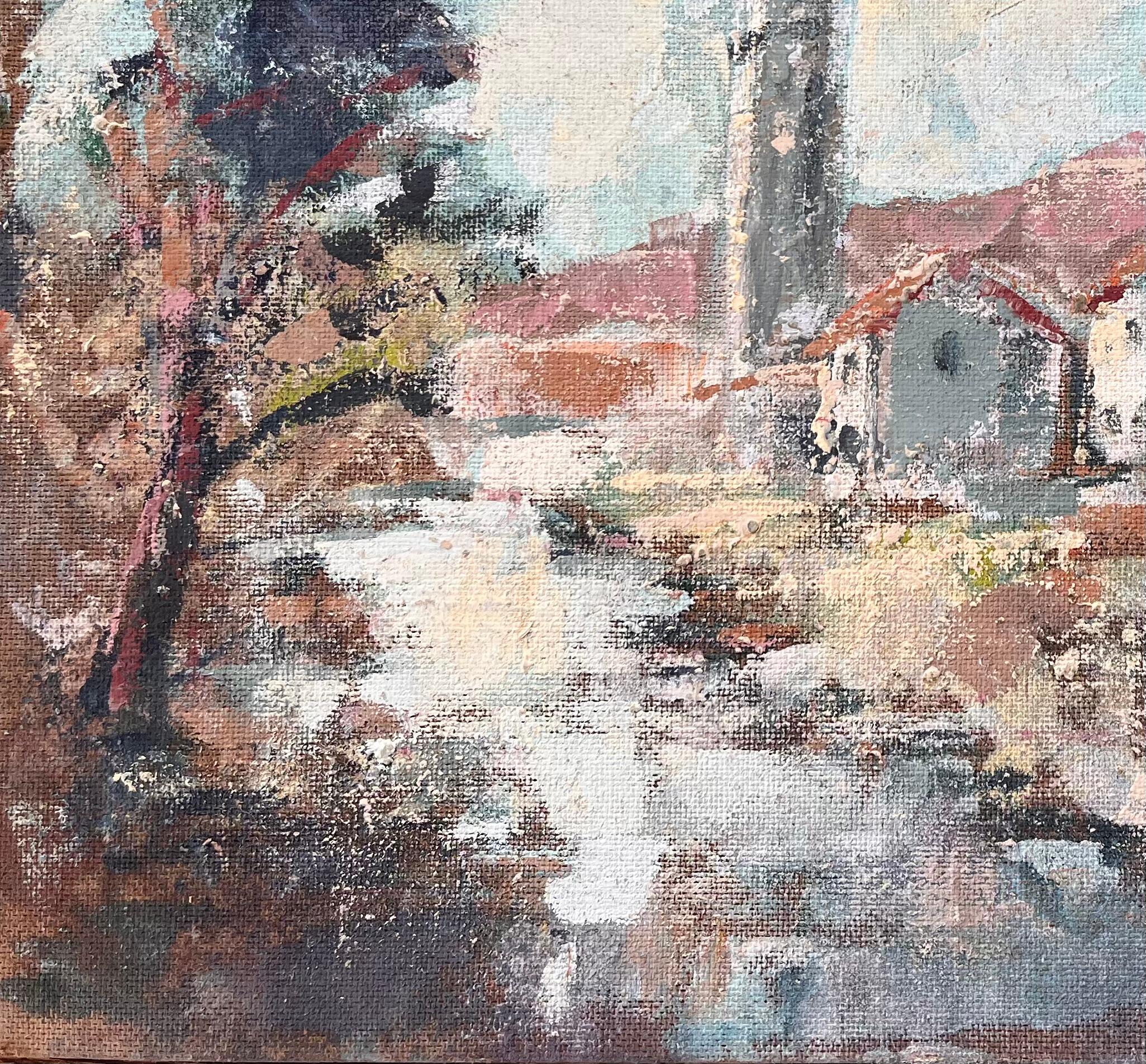 Französische Dorfkirche, Ölgemälde mit Glockenturm- Fluss und Herbstholzland, Französisches Dorf (Grau), Landscape Painting, von Fanch Lel