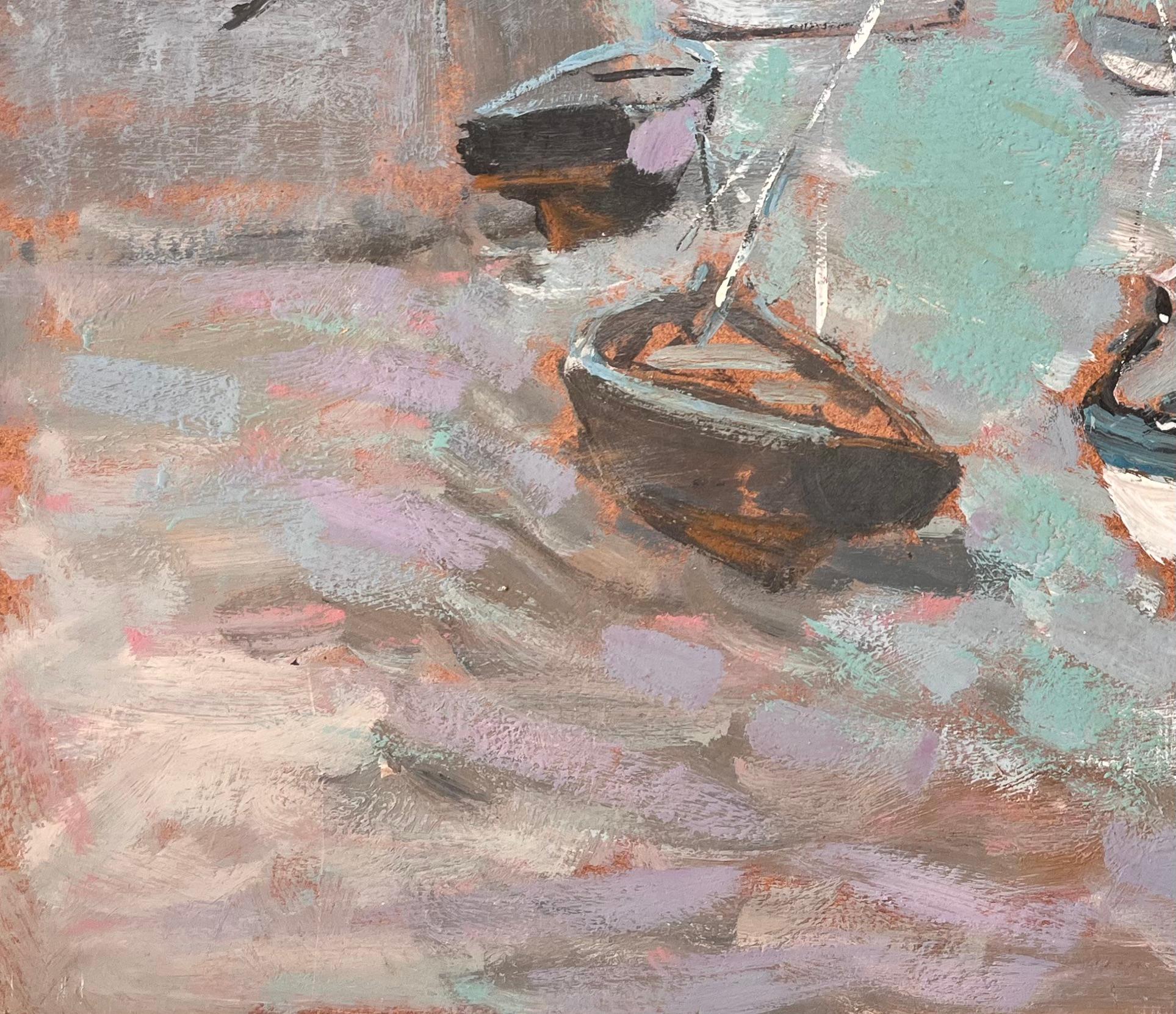Impressionistische Boote am Meer mit Gulls und Misty Coastal Village (Grau), Abstract Painting, von Fanch Lel