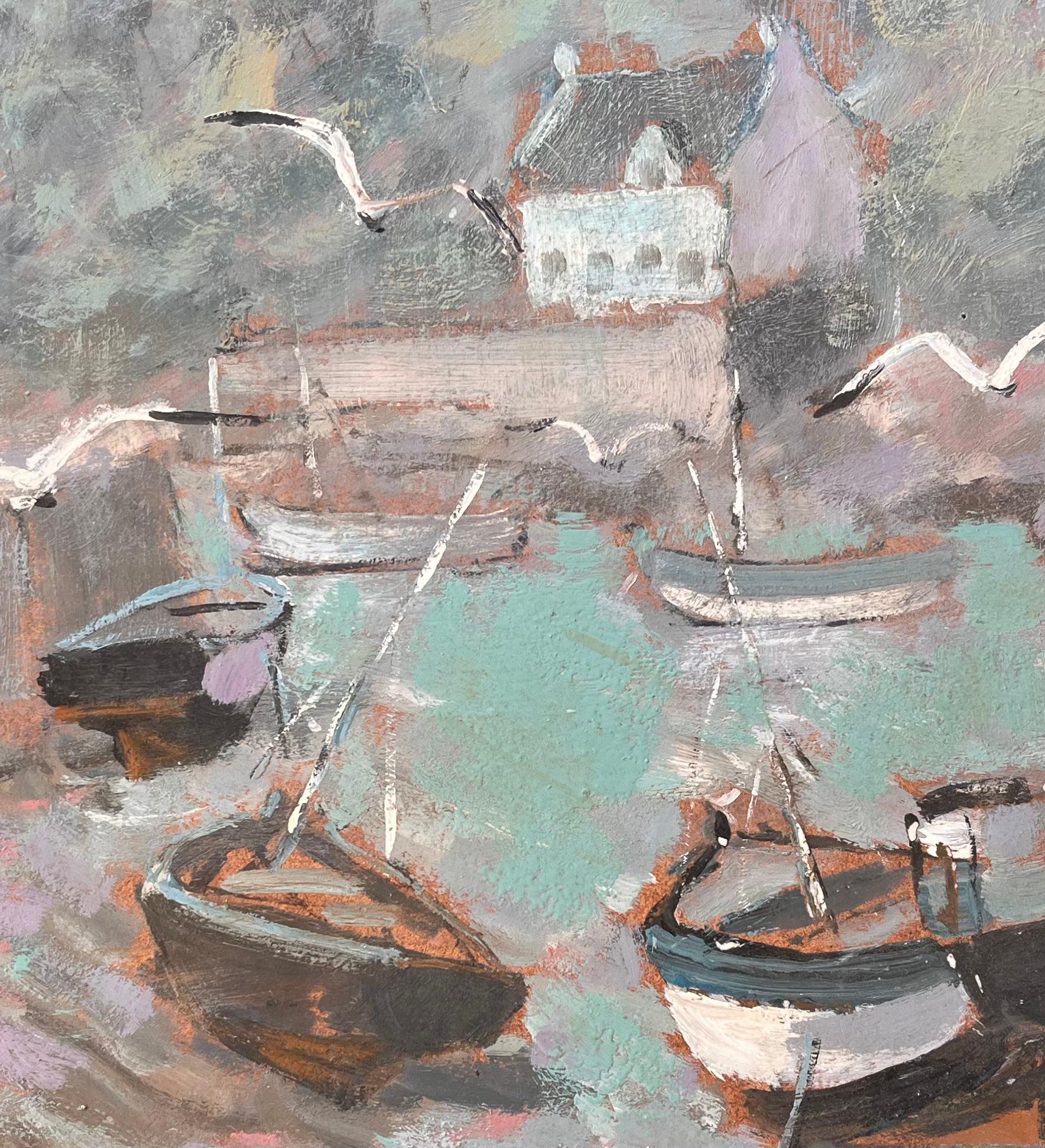 Impressionistische Boote am Meer mit Gulls und Misty Coastal Village im Angebot 2