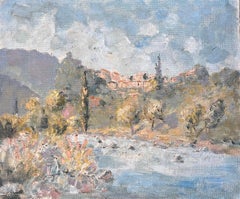 Paisaje impresionista de pueblo de montaña con cipreses de río y flores silvestres