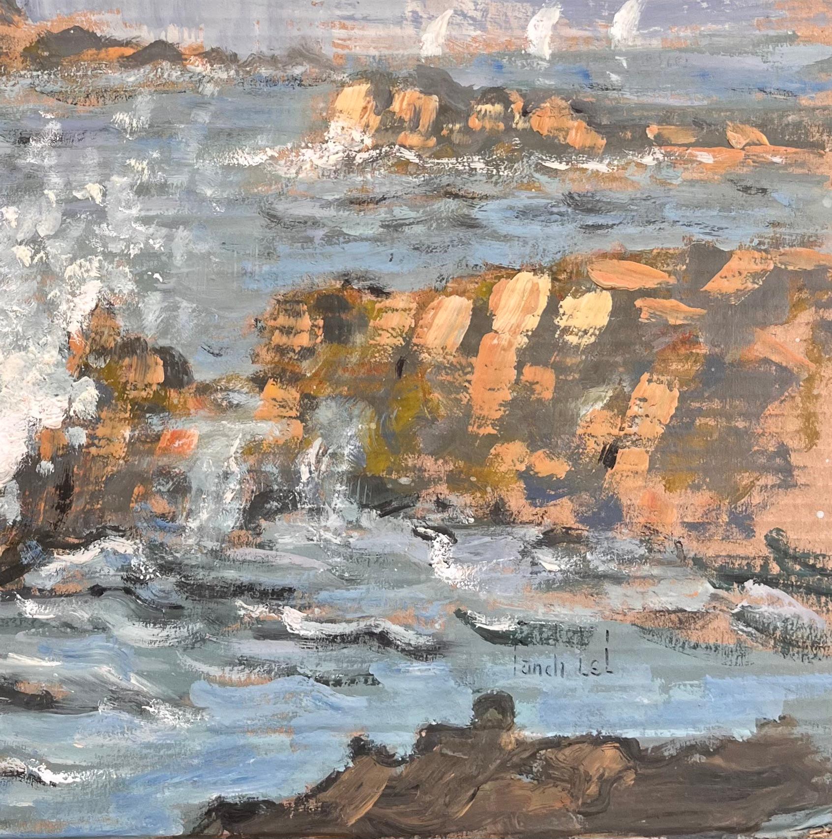 Impressionistische Meereslandschaft mit crashenden Wellen und distanziertem Leuchtturm an der Felsenküste im Angebot 1