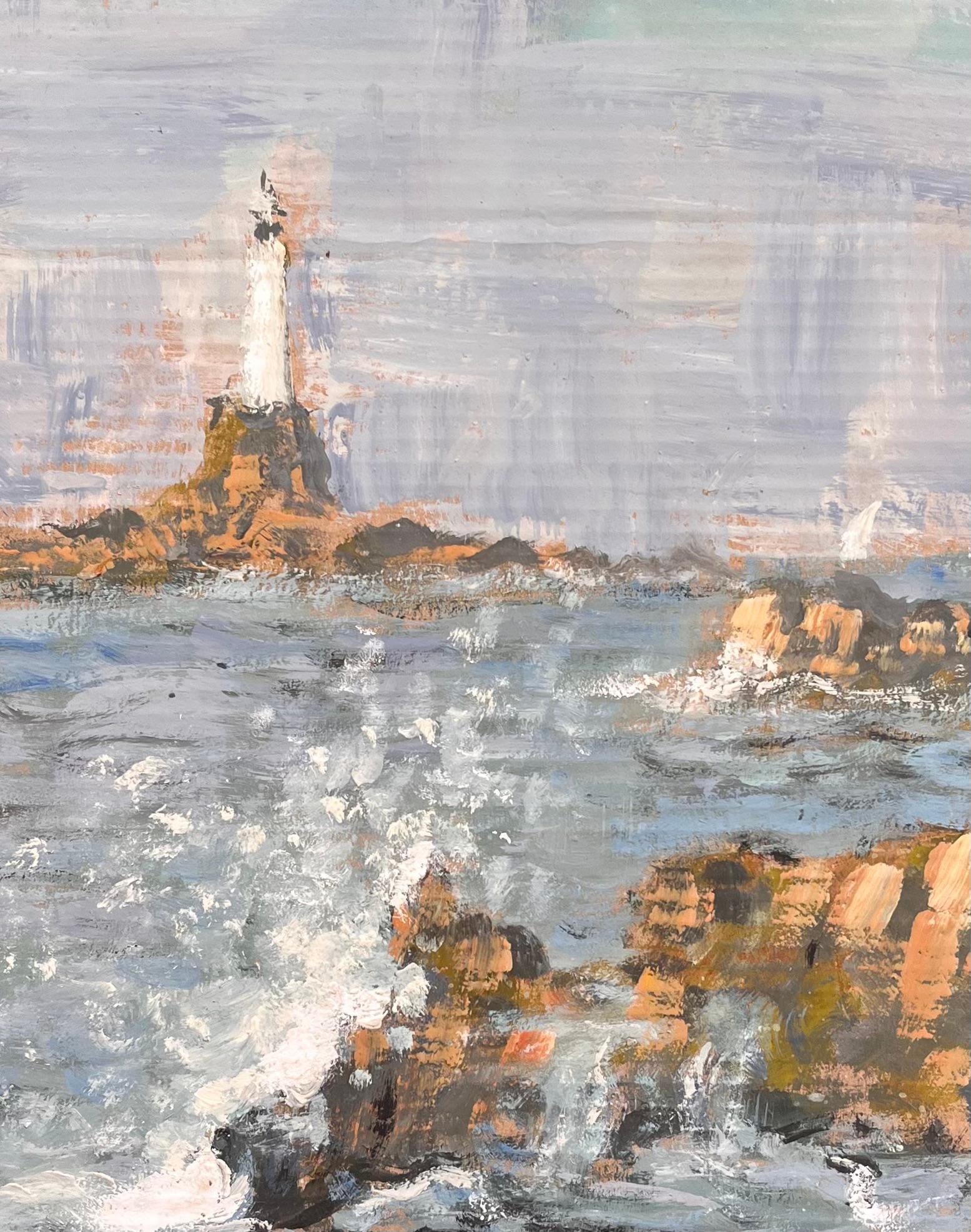 Impressionistische Meereslandschaft mit crashenden Wellen und distanziertem Leuchtturm an der Felsenküste im Angebot 2