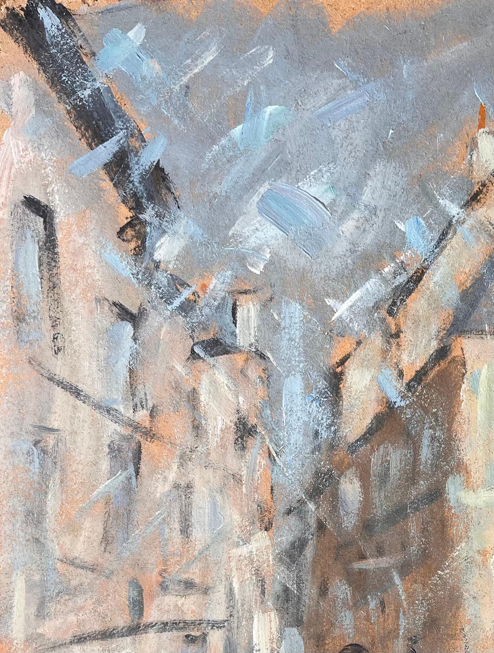 Titel: Impressionistische Straßenszene mit Figuren in Bewegung in einer historischen europäischen Stadt
Von Fanch Lel
Unterschrieben: Ja
Größe: 22,5 x 16,75 Zoll (Höhe x Breite)
Ölgemälde auf Karton, ungerahmt
Zustand: Das Gemälde ist in gutem