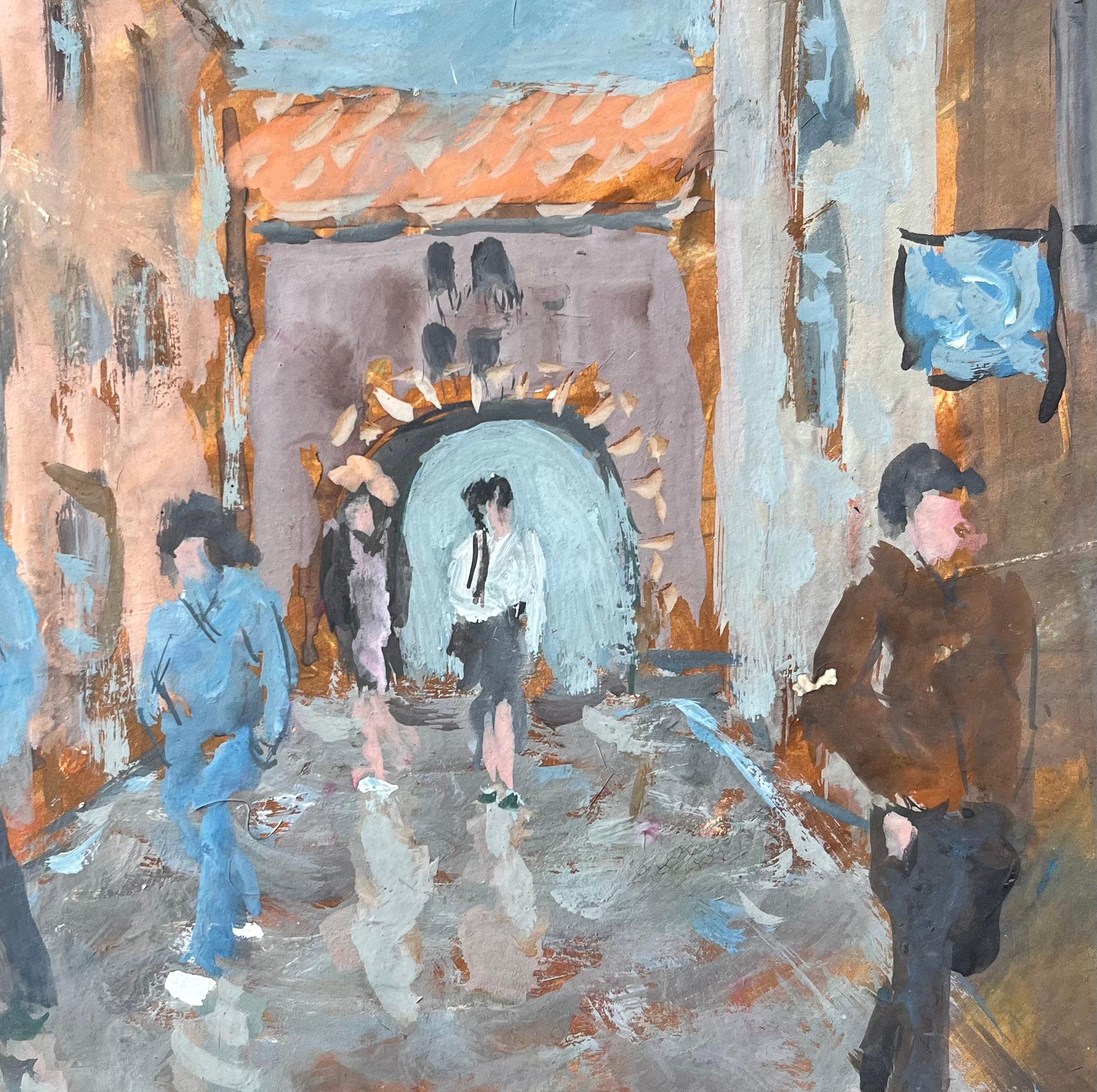 Scène de rue impressionniste moderne avec des personnages et une arche dans un village européen en vente 2