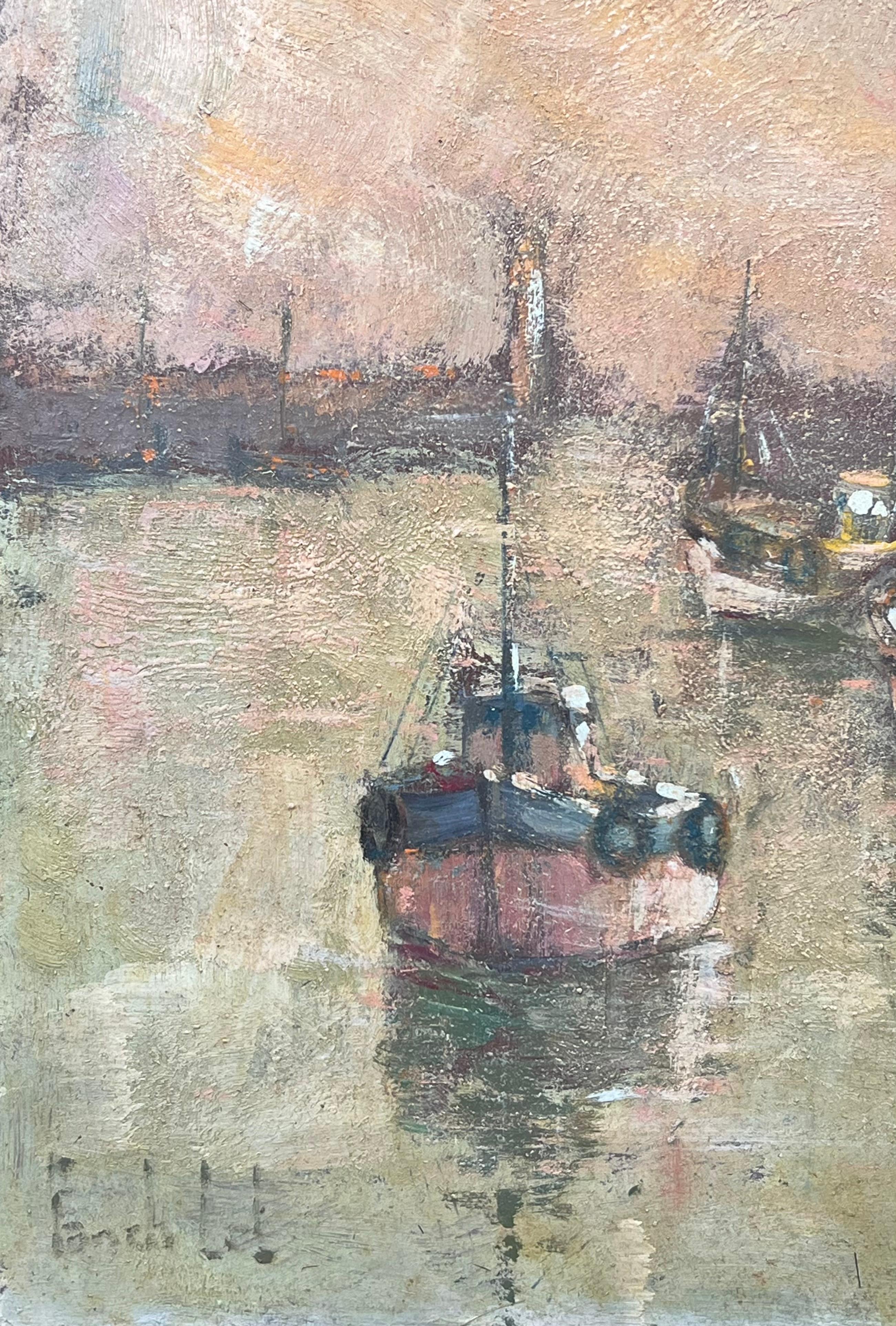 Boote bei der Ankunft im Hafen
von Fanch Lel
Größe: 15 x 18 Zoll (Höhe x Breite)
Ölgemälde auf Karton, ungerahmt
Zustand: Insgesamt guter Zustand mit leichten Gebrauchsspuren an der Oberfläche und leichten Abnutzungserscheinungen an den Kanten,