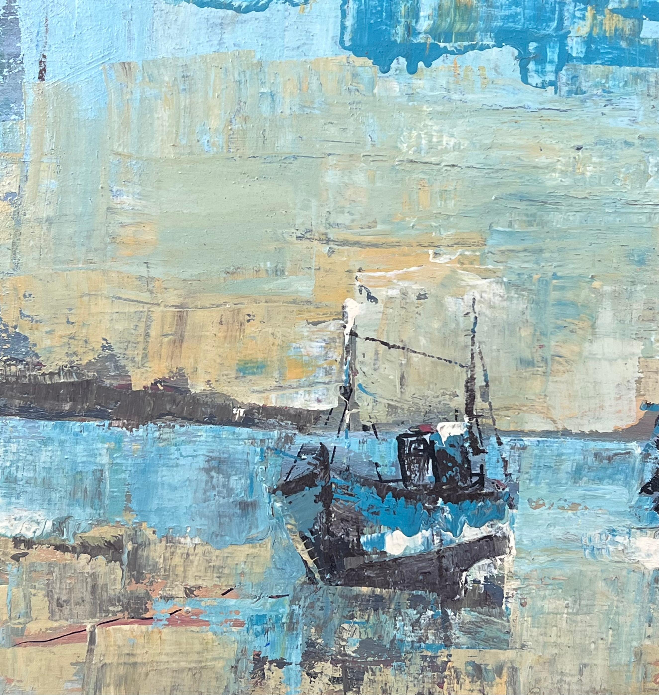 Bateaux en mer bleue 
par Fanch Lel
Taille : 10.5 x 15 pouces (hauteur x largeur)
Inscrit au verso
Peinture à l'huile sur carton, non encadrée
Condit : Bon état général avec de légères marques de manipulation en surface et une légère usure sur les