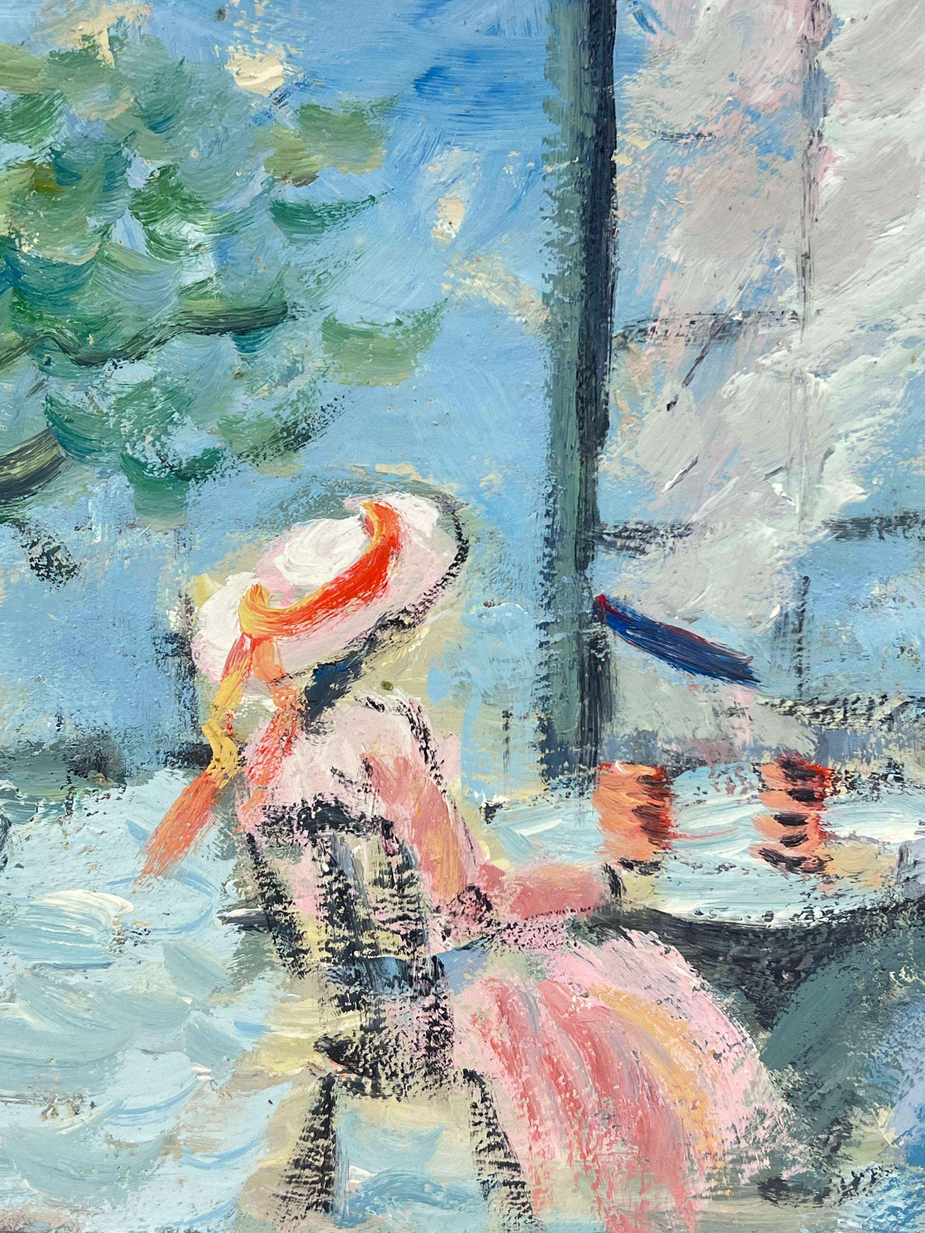 Deux dames portant d'élégants chapeaux de soleil profitent d'un moment de tranquillité dans un café français ensoleillé - Gris Figurative Painting par Fanch Lel