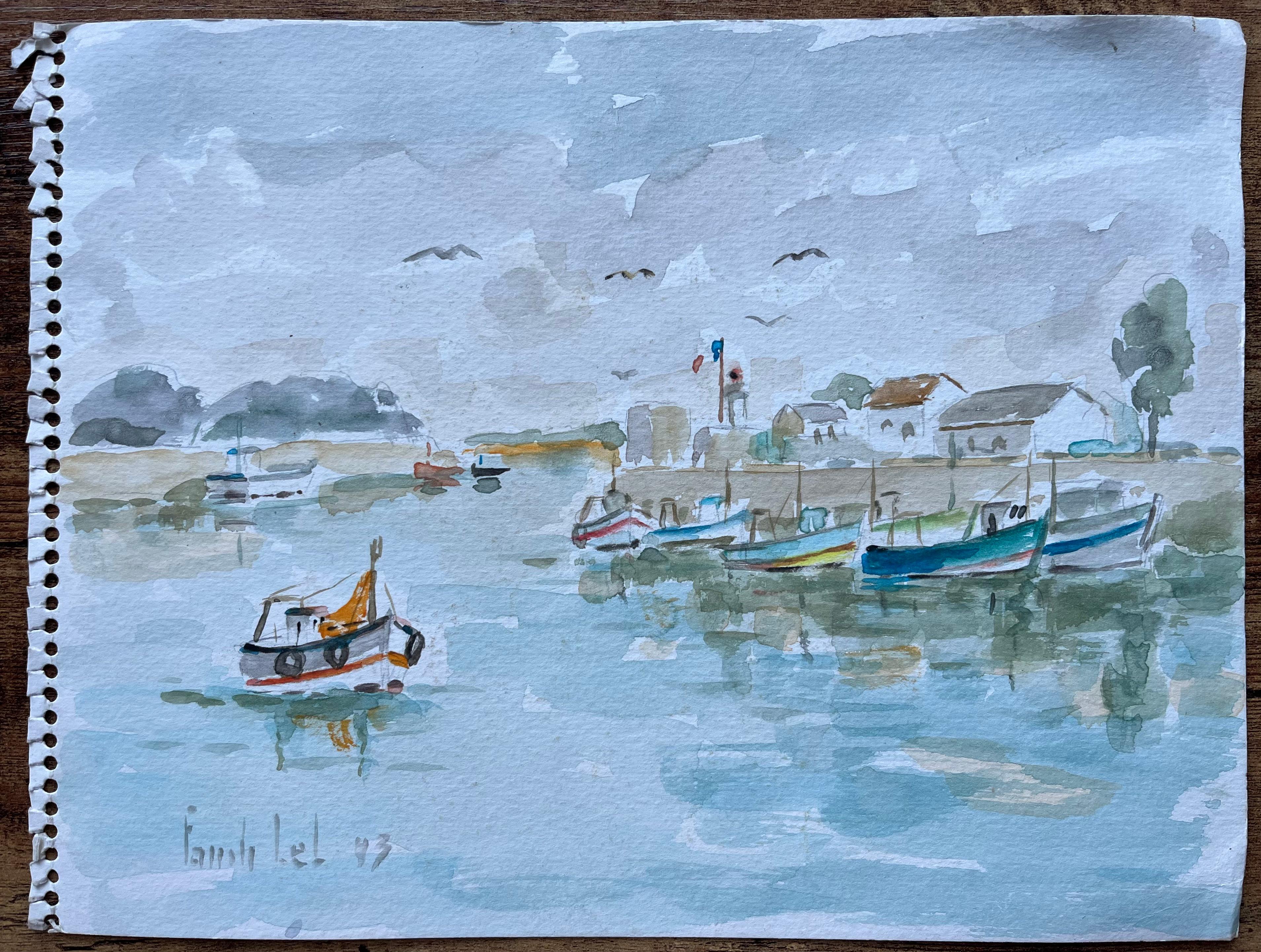 Aquarellgemälde eines Tranquil-Fischports mit Booten aus Frankreich – Painting von Fanch Lel