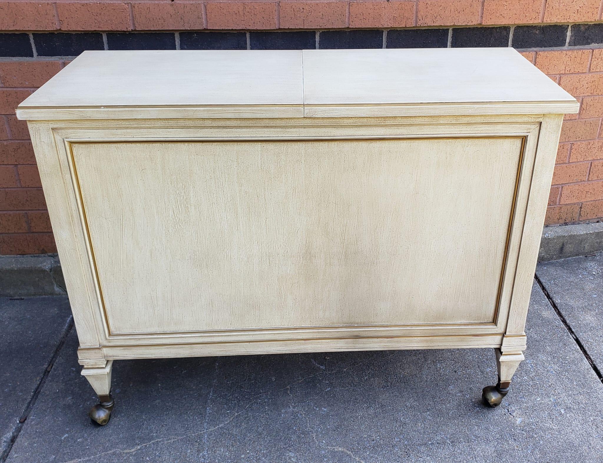 Fancher Furniture White Enameled Slide-Top Rolling Bar / Buffet In Good Condition For Sale In Germantown, MD