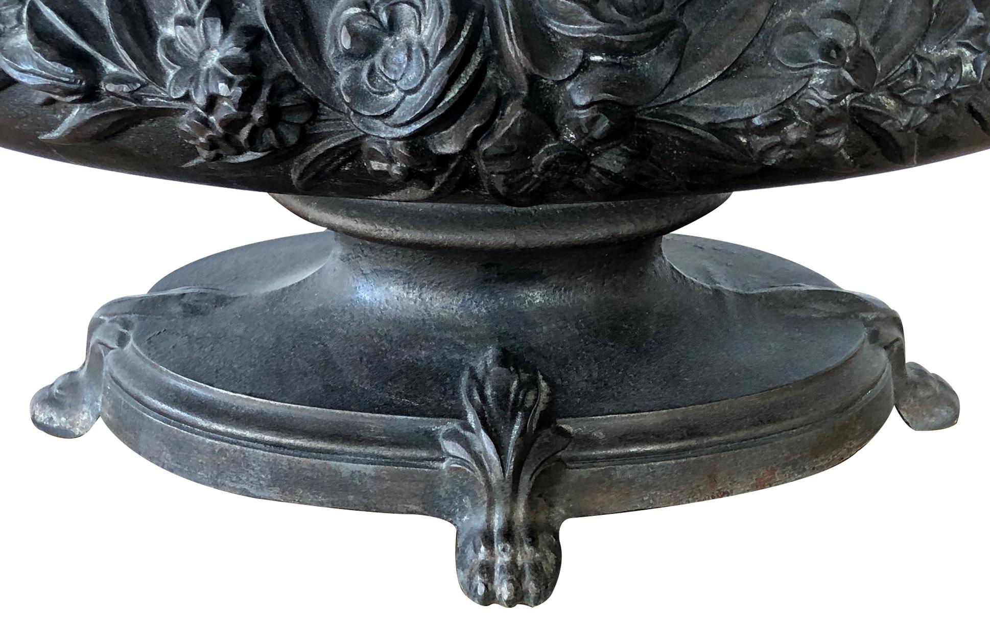 Fanciful Pair of French Art Nouveau Iron Planters/Jardini­ères In Good Condition In San Francisco, CA