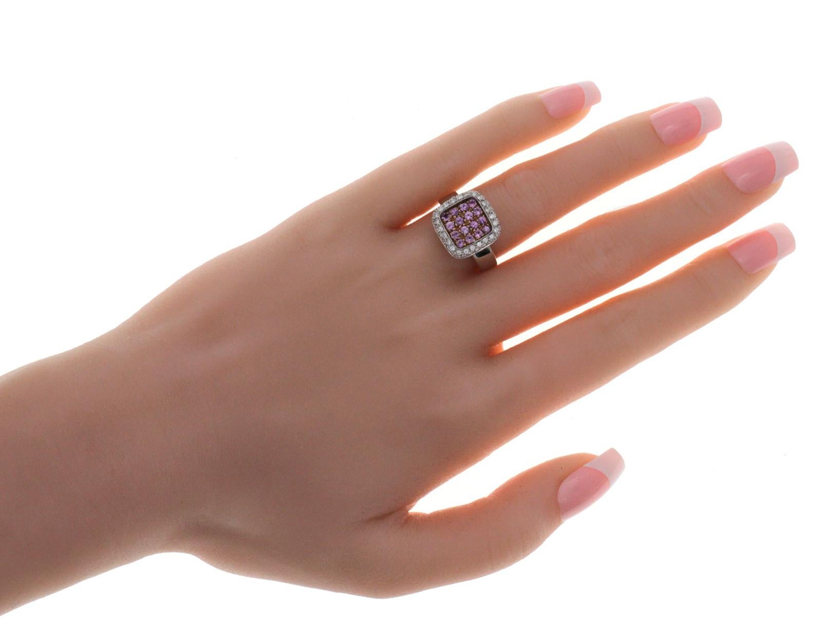 Fancy 0.90 Carat Pink Sapphire and 0.84 Carat Diamonds 18 Karat Gold Band Ring In Excellent Condition For Sale In Los Angeles, CA