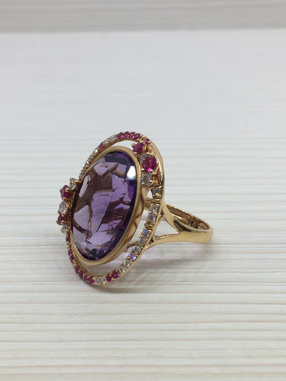 Round Cut Fancy 14.5ct Purple Amethyst White Diamond Pink Sapphire 18 Karat Rose Gold Ring For Sale