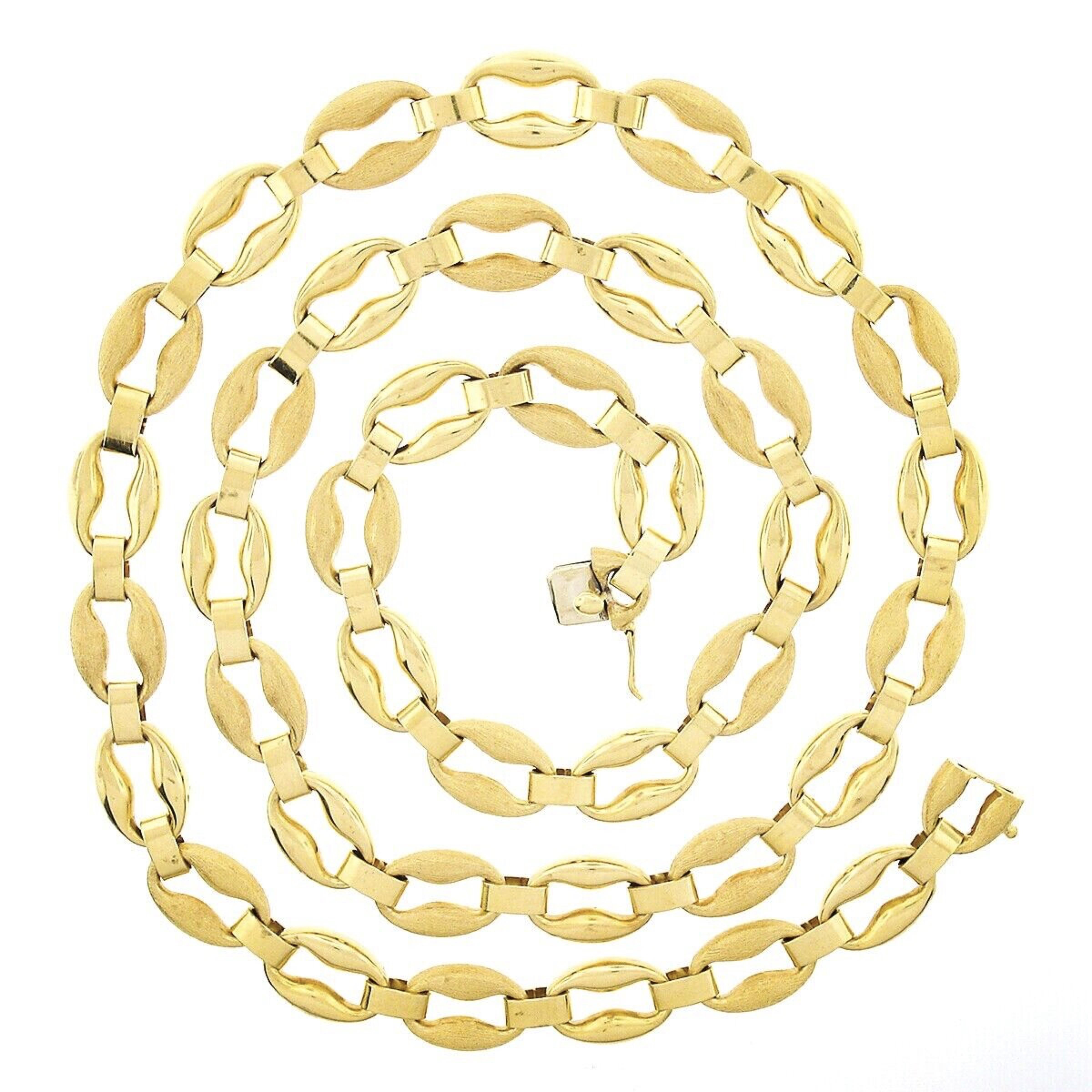 Lange, abwechselnd polierte und gebürstete ovale Gliederkette aus 18 Karat Gold im Zustand „Gut“ im Angebot in Montclair, NJ