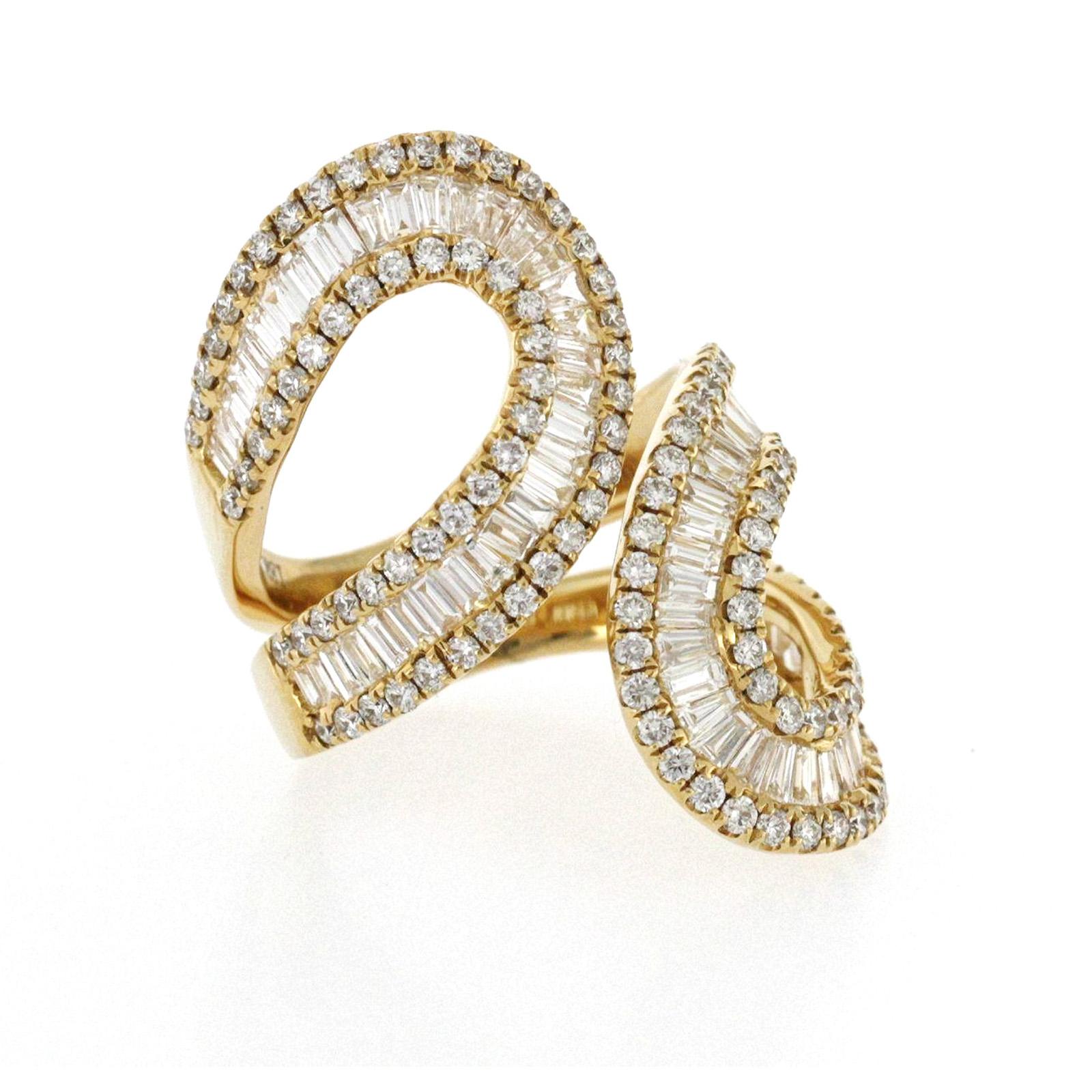 Fancy 18 Karat Yellow Gold 3.79 Carat Diamond Wrap Ring In Excellent Condition For Sale In Los Angeles, CA
