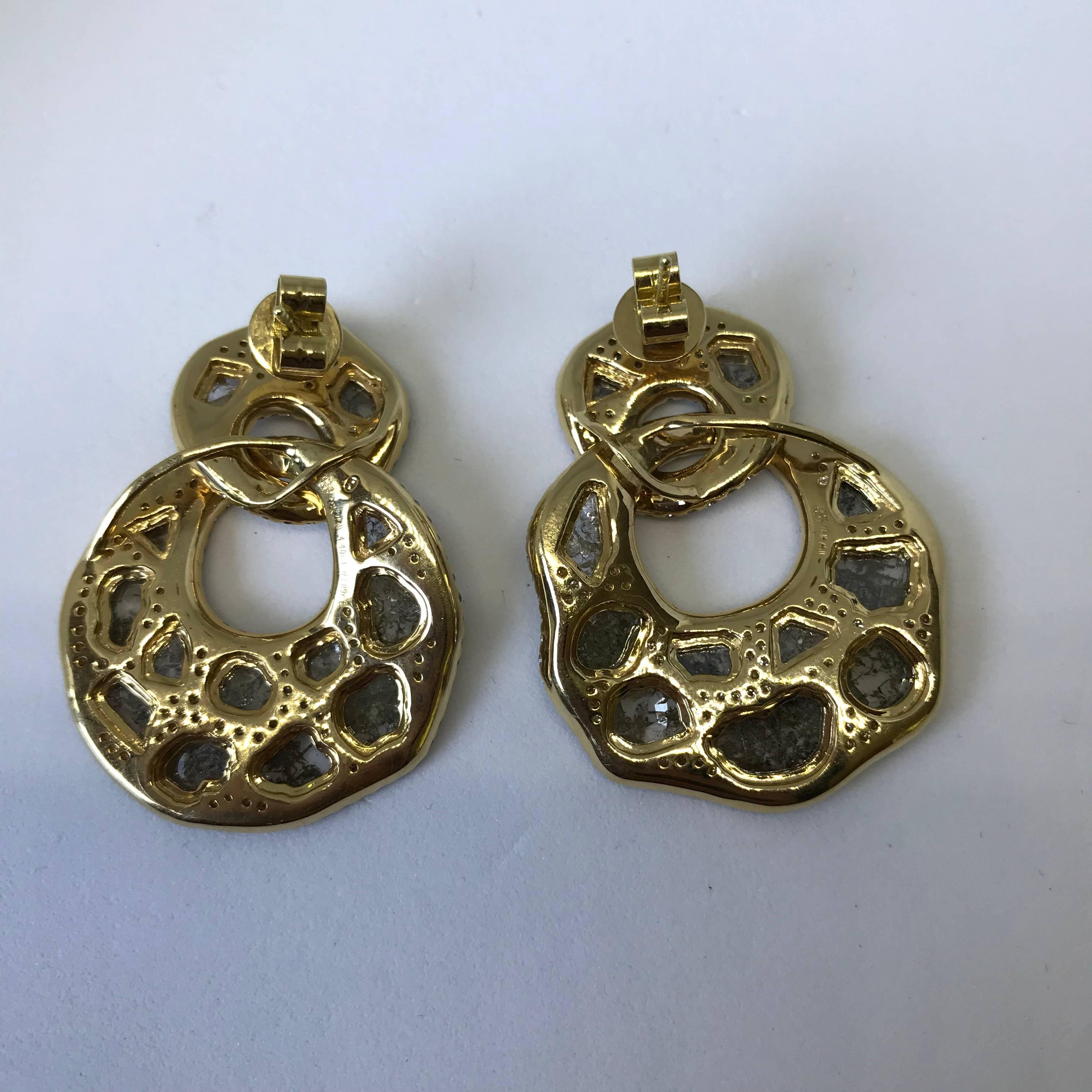 Women's or Men's 26 Flat Diamond 4.40 Cts, 398 White diam 18k Yellow Gold 23.21 Grams Earring For Sale