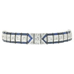 Bracelet Art déco ancien de fantaisie en platine avec lunette en diamants européens et saphirs
