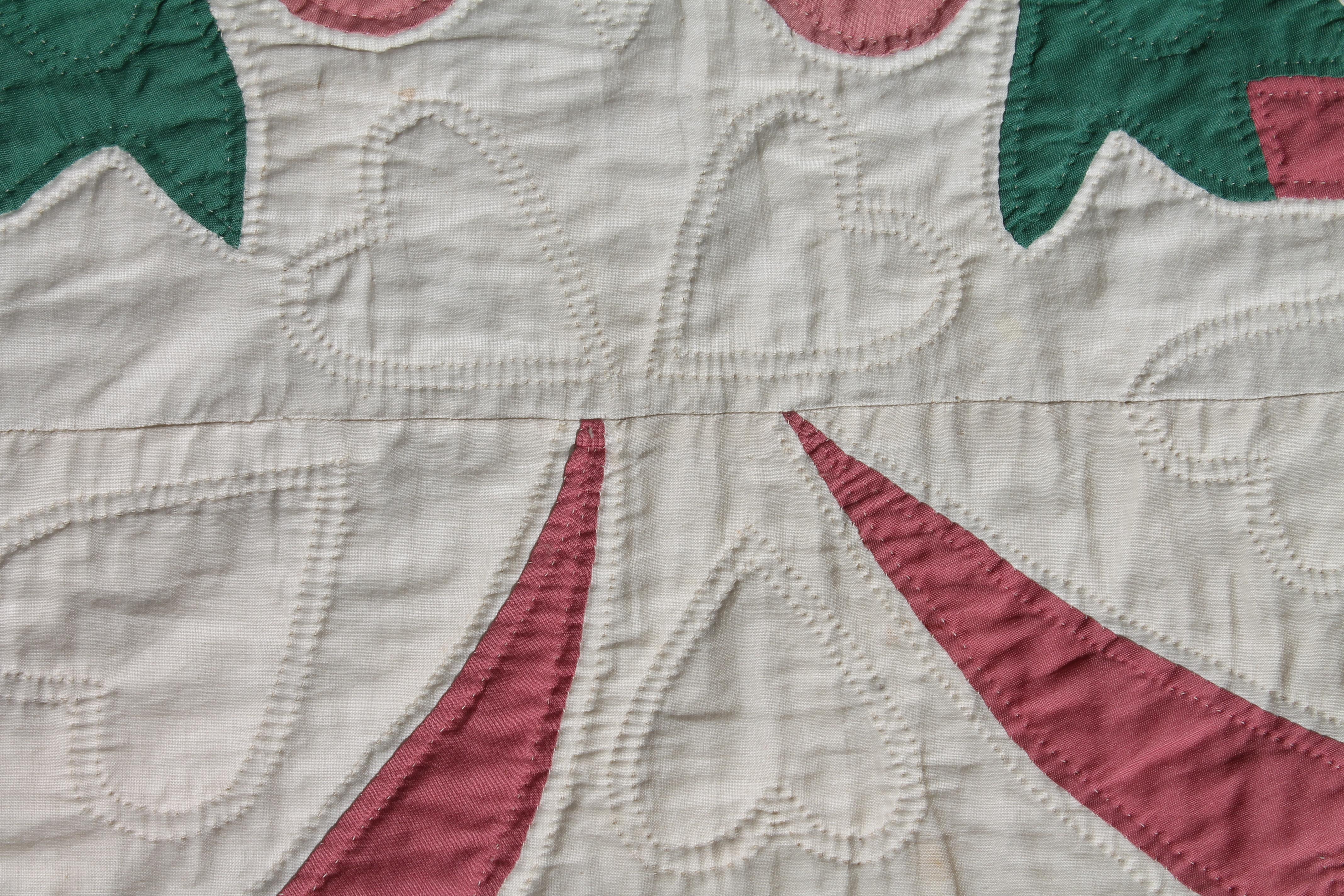 American Fancy Appliqué Hearts Quilt For Sale