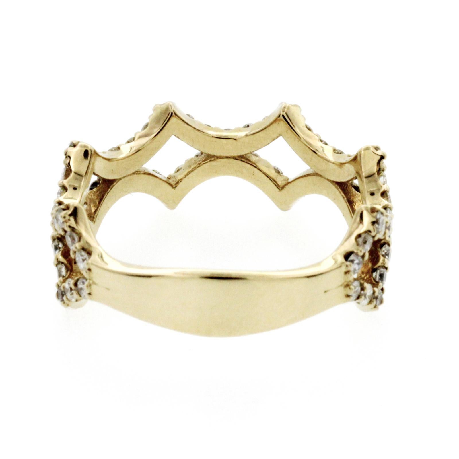 Women's Fancy Art 14 Karat Yellow Gold 0.85 Carat Diamonds Wedding Band Ring