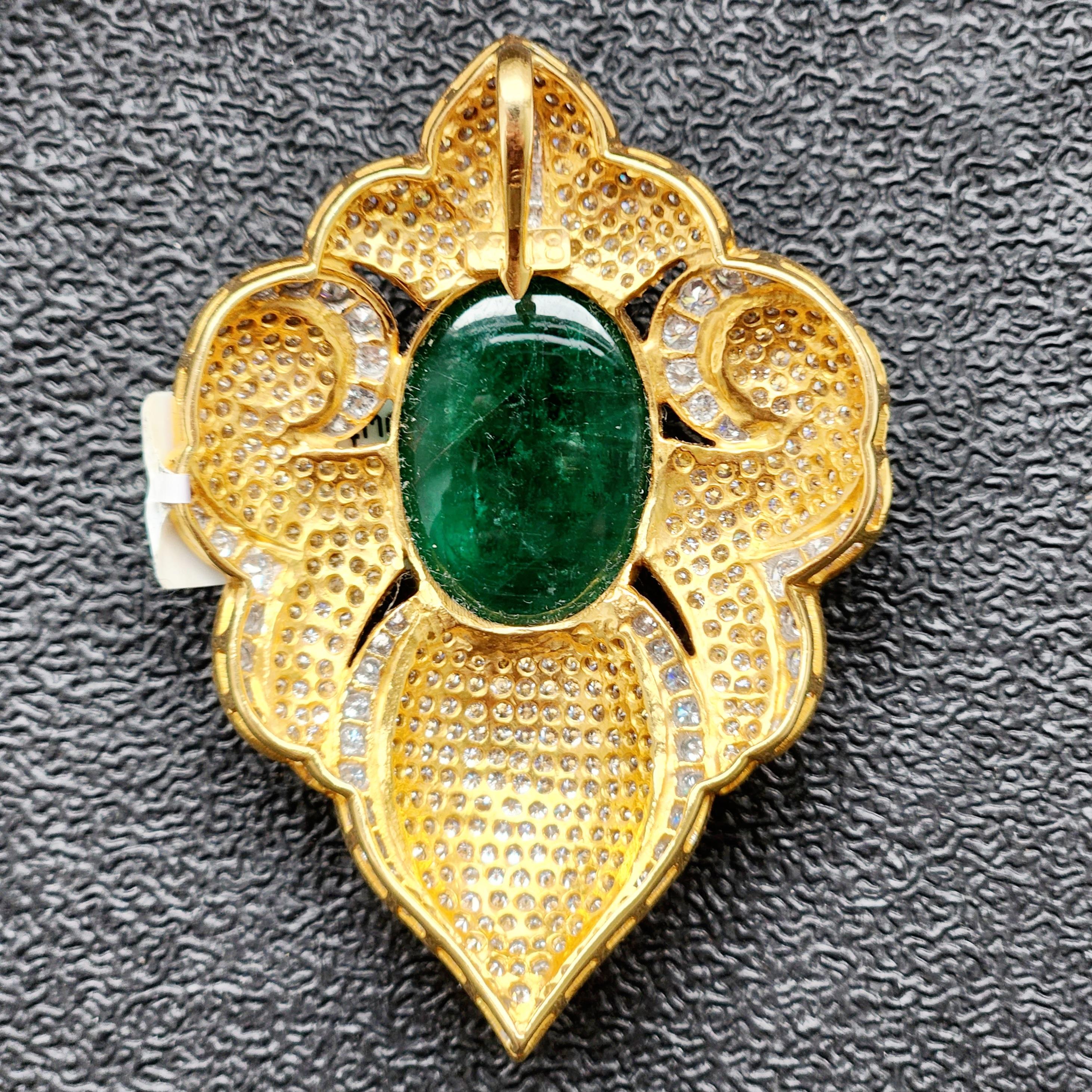 Fancy Art Deco Pendant Brooch with Green Emerald Cab In New Condition For Sale In New York, NY