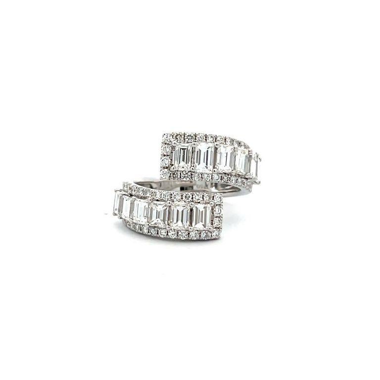 Modern Fancy Baguette Diamond Ring 3.15 CT in 18K White Gold For Sale