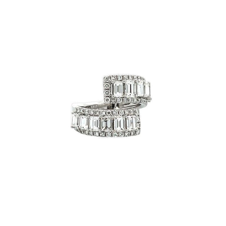 Fancy Baguette Diamond Ring 3.15 CT in 18K White Gold For Sale 1