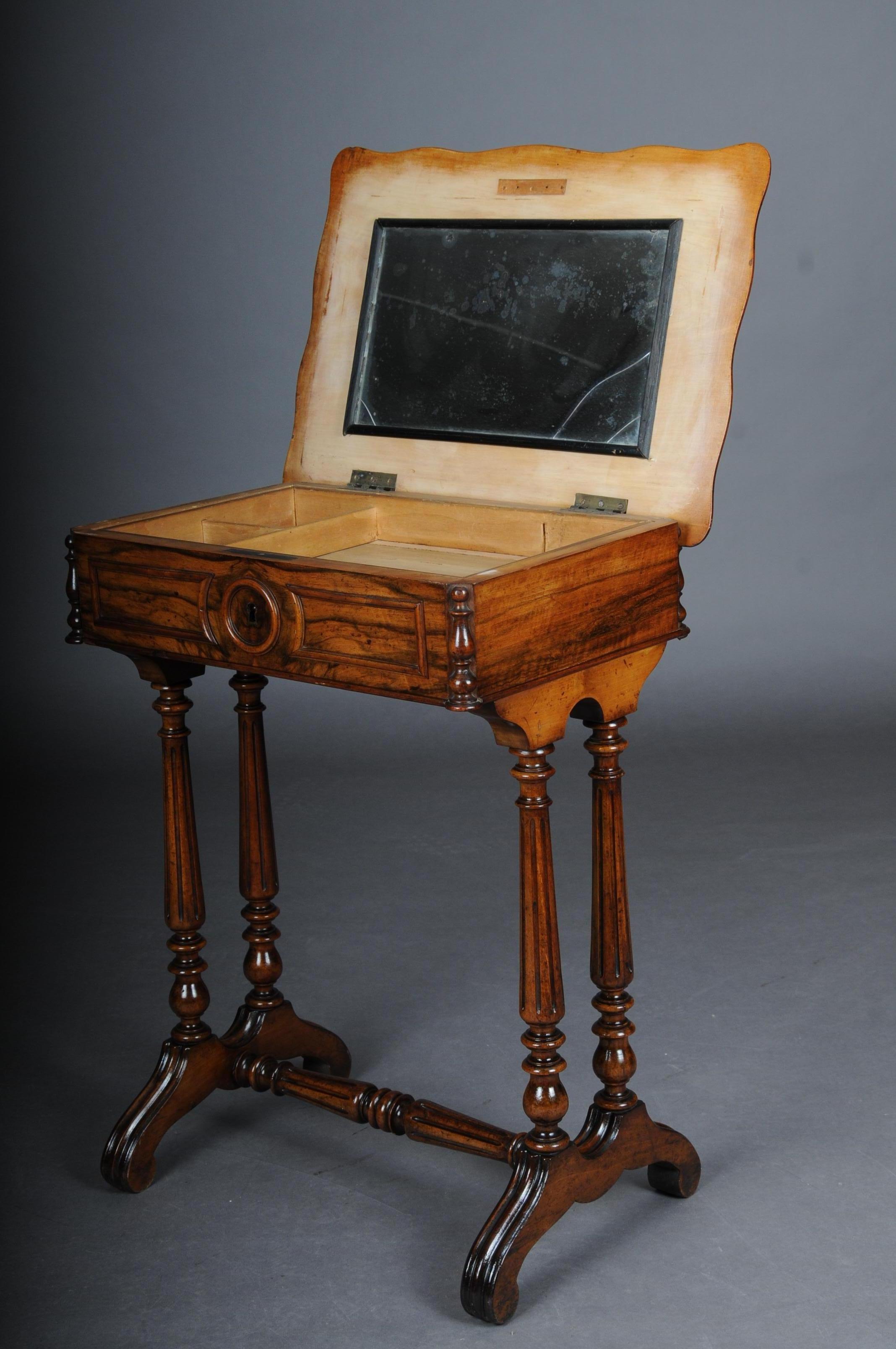 Fancy Biedermeier Sewing Table / Side Table circa 1850 Walnut For Sale 3