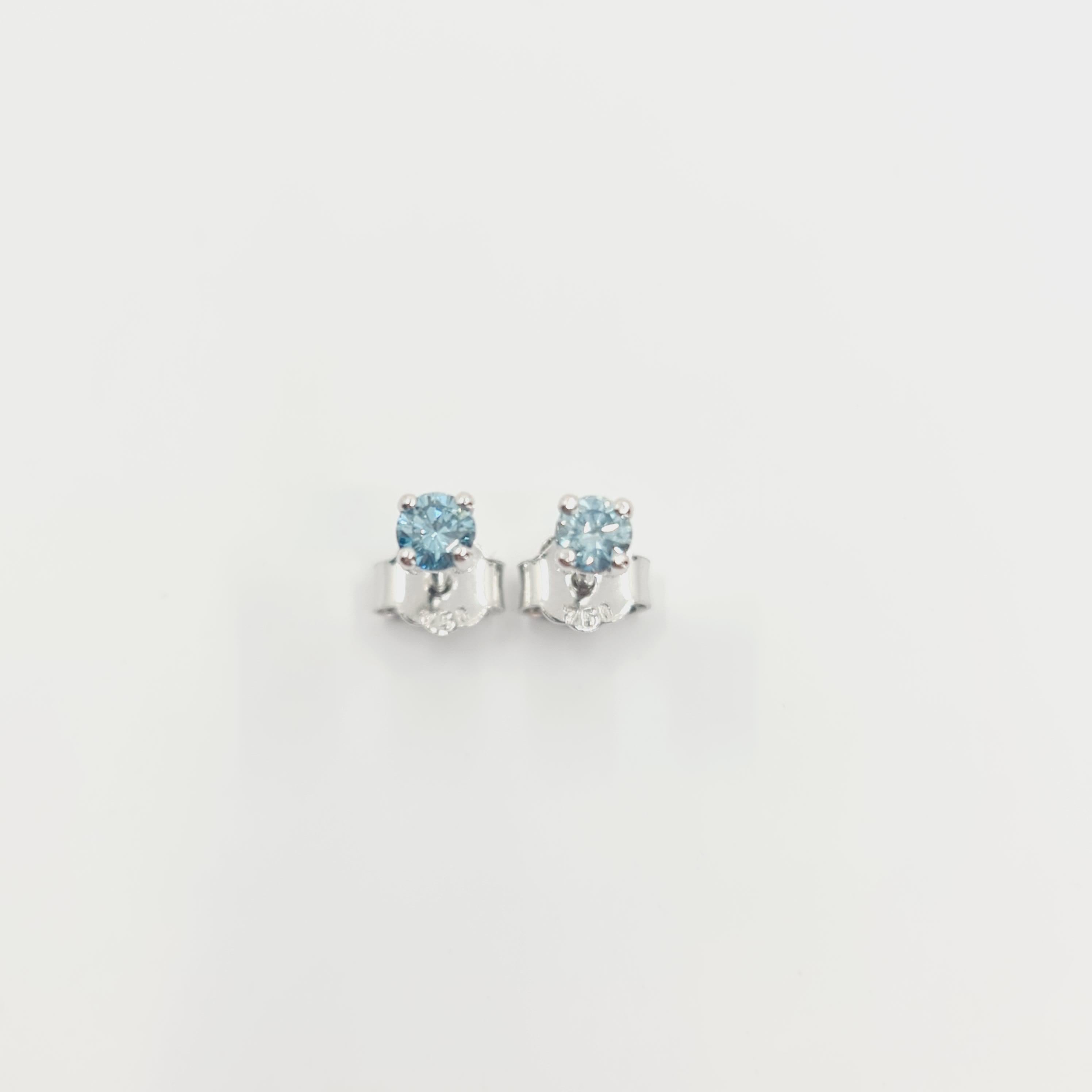 Ohrringe mit ausgefallenen blauen Diamanten 0,24 Karat Ausgefallenes intensives Blau/VS 18k Gold im Angebot 2