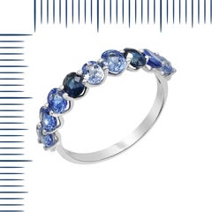 Weißgoldring mit ausgefallenem blauem Saphir und Diamant