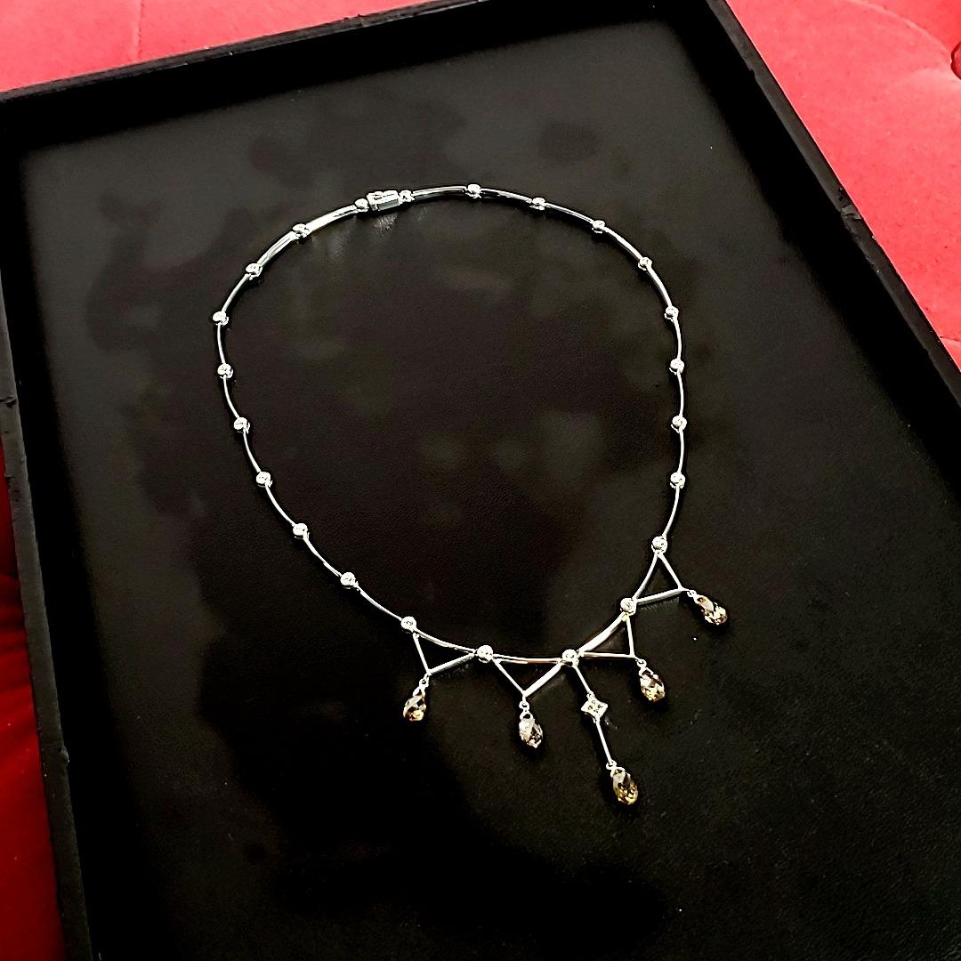 Collar Briolette de Diamantes Marrones de Fantasía y Diamantes Blancos Oro 18k en venta 1