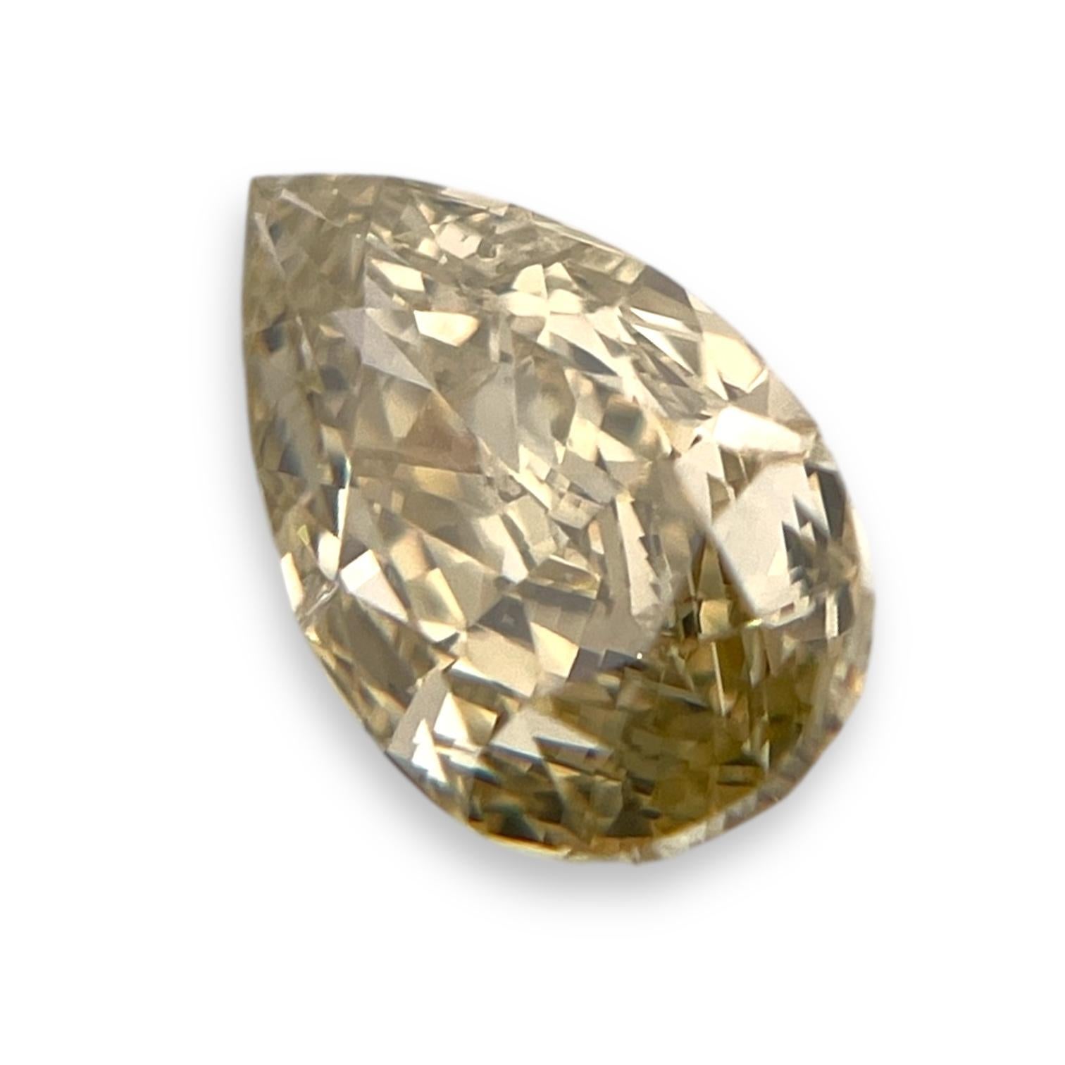 DESCRIPCIÓN DEL ARTÍCULO

Forma de la Piedra: Pera
Peso del diamante: 1,21 quilates
Color: Amarillo verdoso pardusco
Medidas: 9,44 x 5,56 x 3,28 mm
Simetría: Bien
Pulido: Muy bueno
Fluorescencia: Débil
Laboratorio certificador: GIA
Certificado GIA