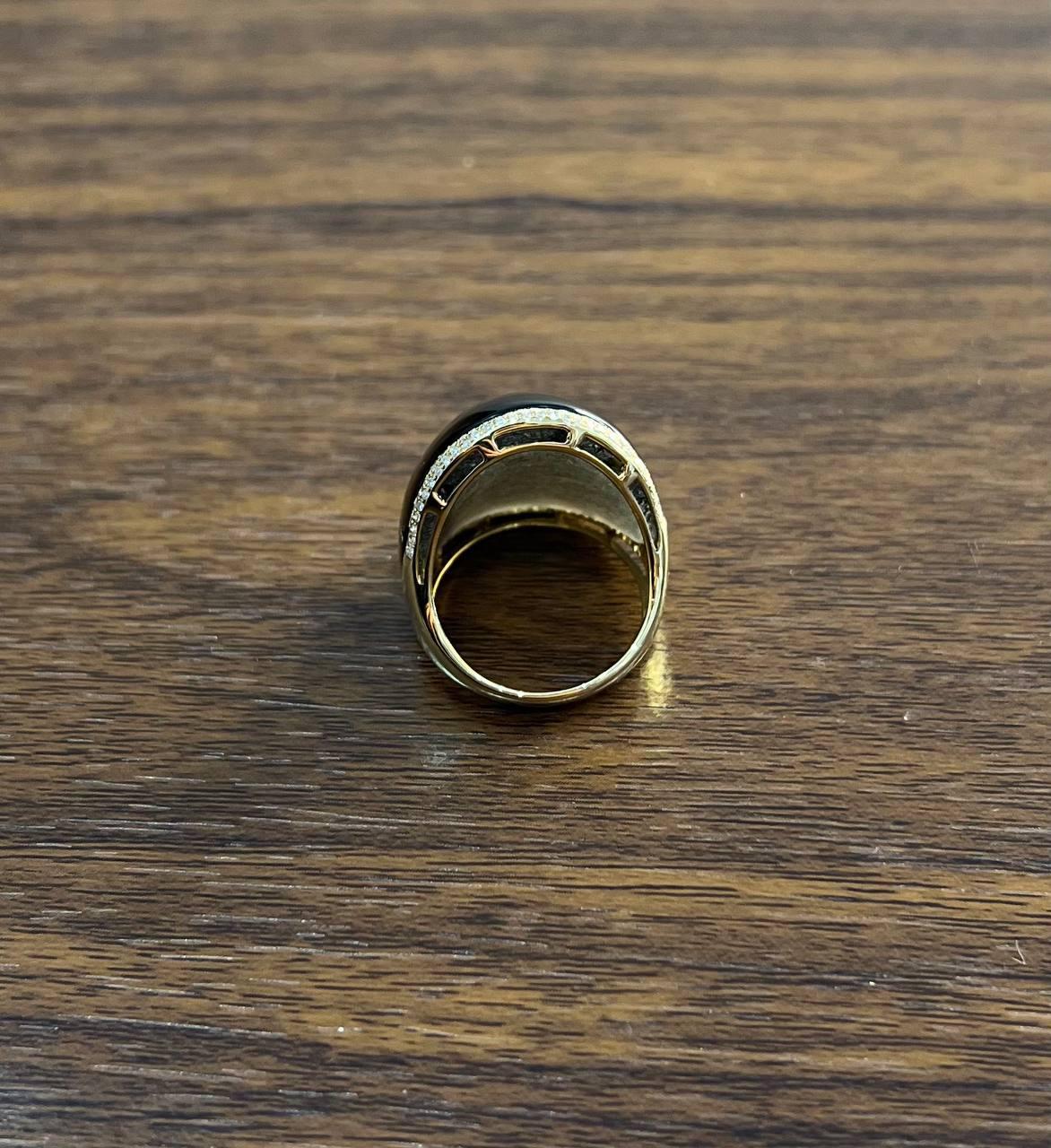 Anello a forma di cabochon di quarzo fumé marrone liscio in oro 14K con diamanti a canale in vendita 3