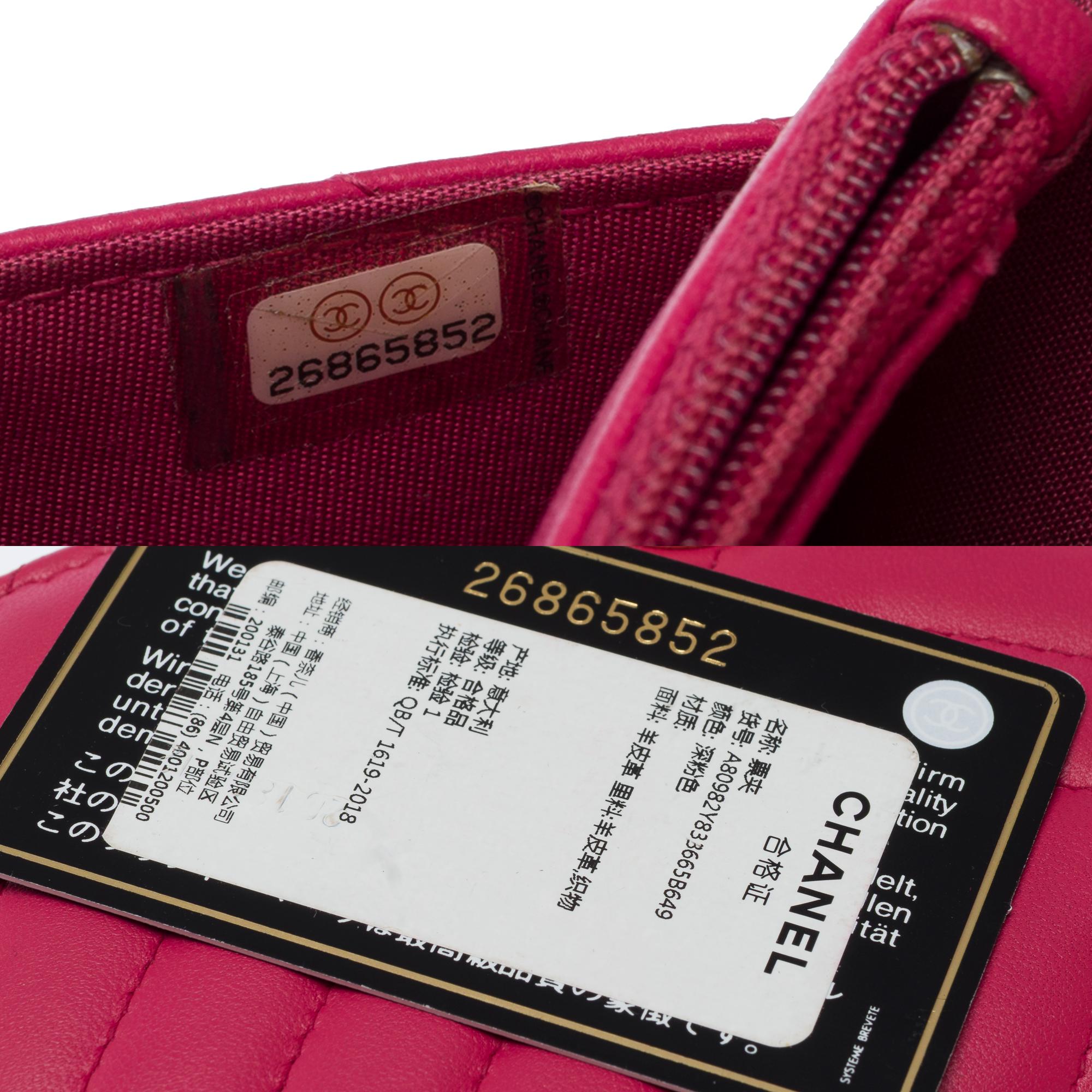 Fancy Chanel Wallet on Chain shoulder bag in Pink Chevron Quilted leather, GHW For Sale 3