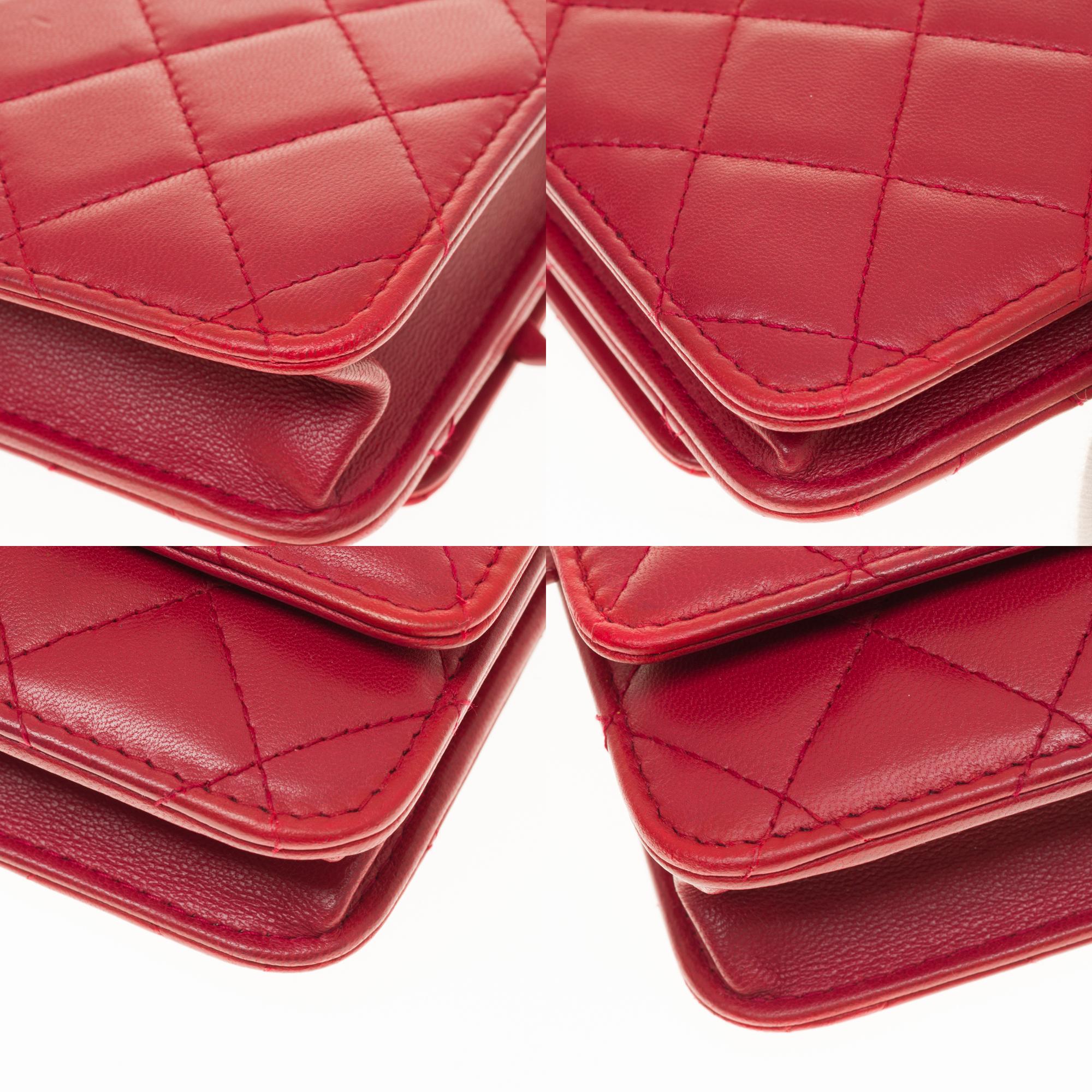 Fancy Chanel Wallet on Chain (WOC)  shoulder bag in red quilted leather, GHW 4