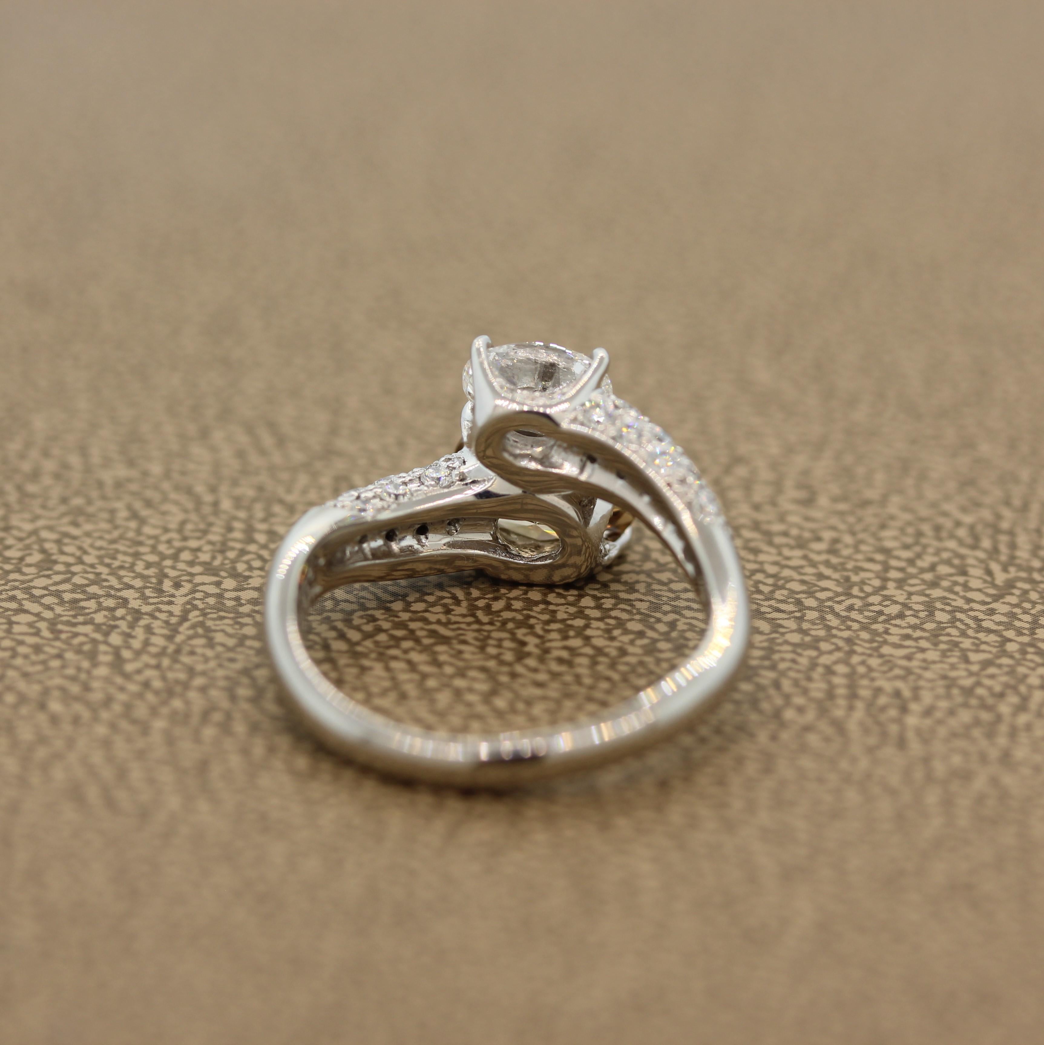 Anello Bypass in platino con diamante color cognac Fancy In condizioni Nuovo in vendita a Beverly Hills, CA