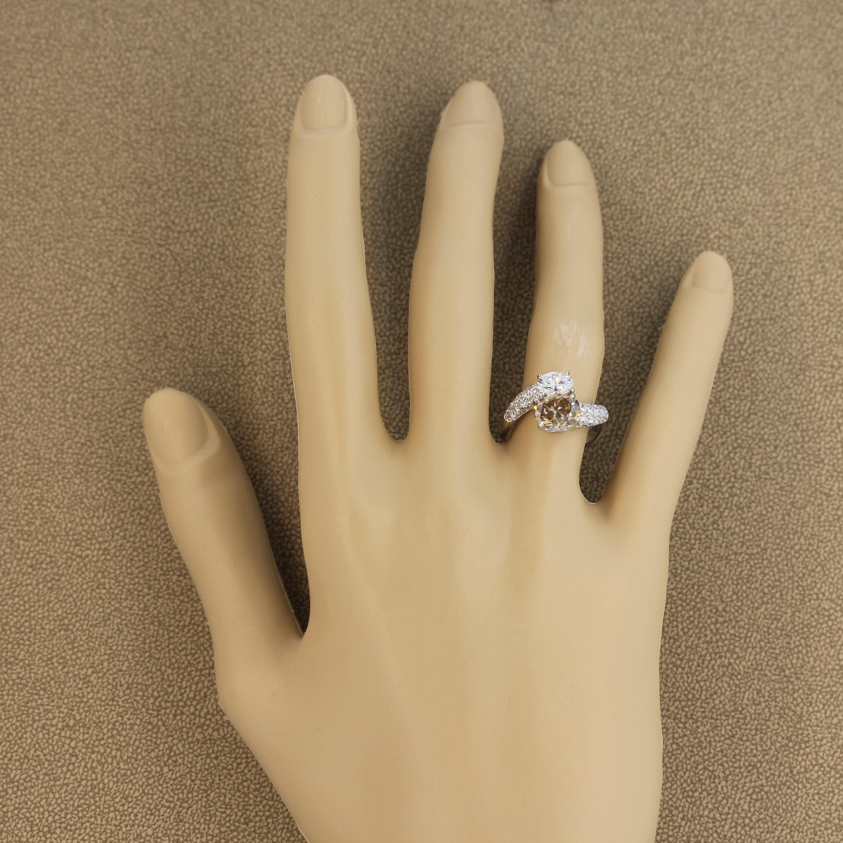 Donna Anello Bypass in platino con diamante color cognac Fancy in vendita