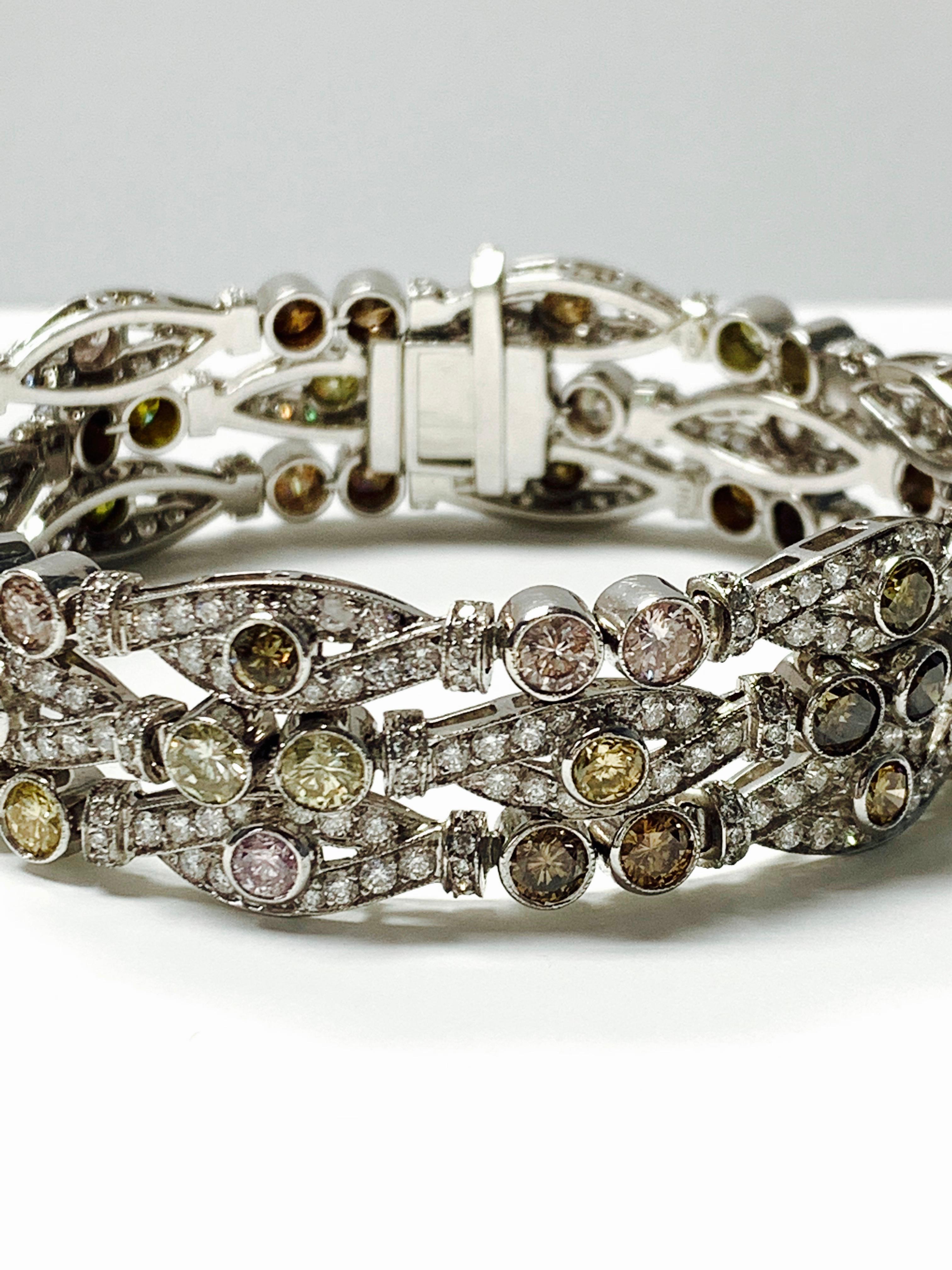 Fancy Color Diamond and White Diamond Bracelet in Platinum In New Condition For Sale In New York, NY