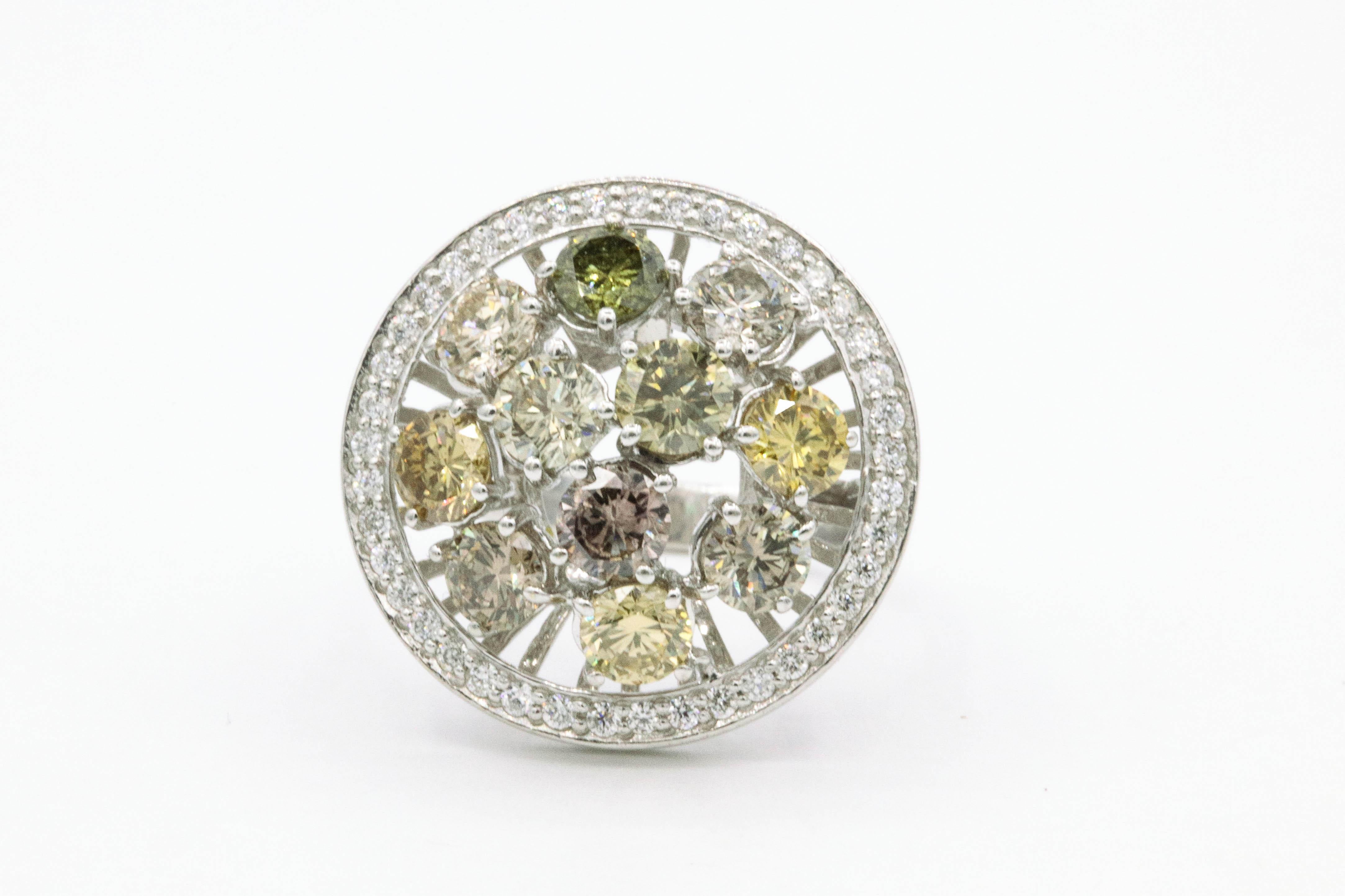 Contemporary Fancy Color Diamond Ring 3.86 Carat 18 Karat For Sale