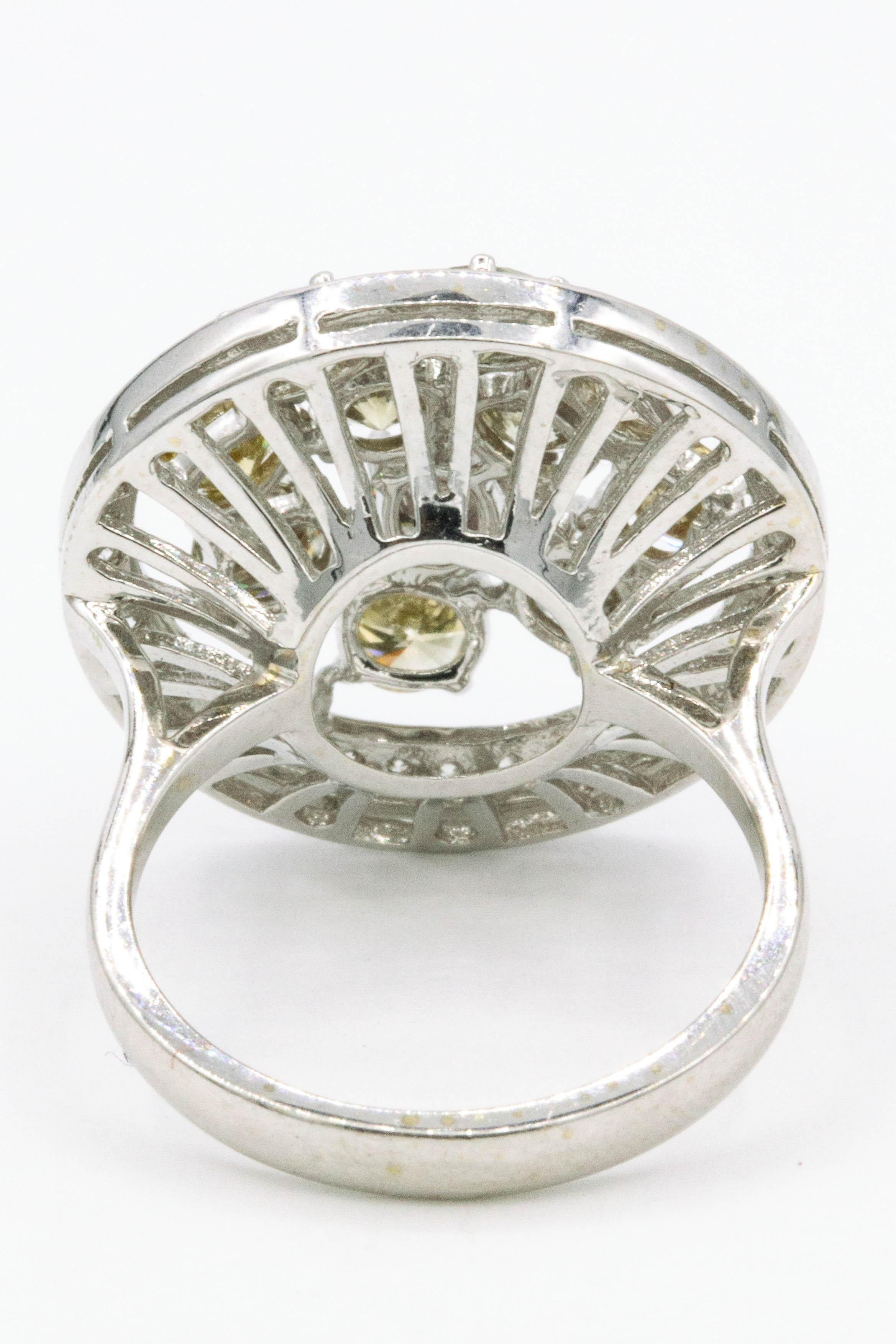 Fancy Color Diamond Ring 3.86 Carat 18 Karat For Sale 1
