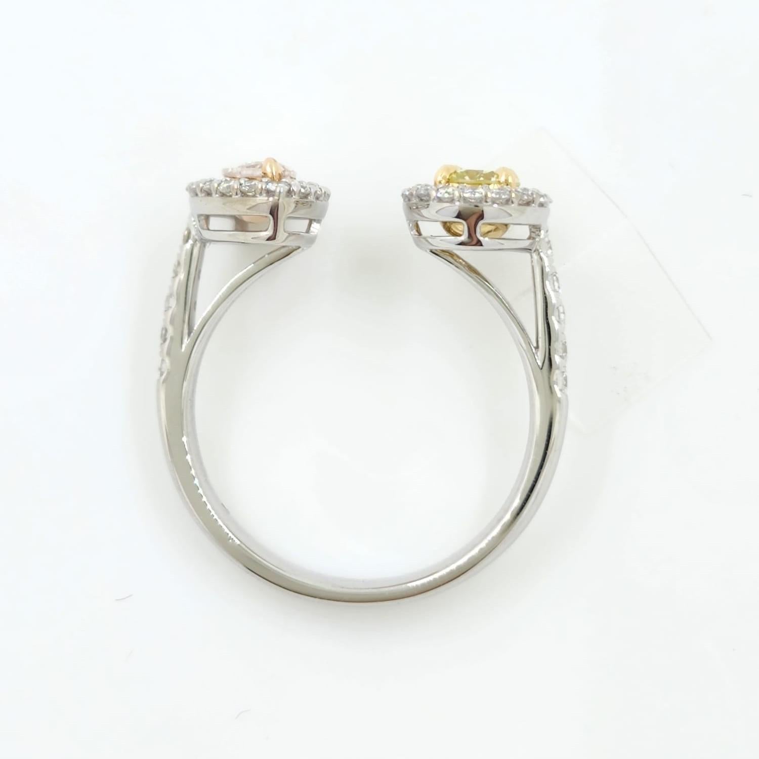 1.00Ct Pink & Yellow Fancy Color Diamond Toi Et Moi Ring in 18 Karat White Gold In New Condition For Sale In Hong Kong, HK