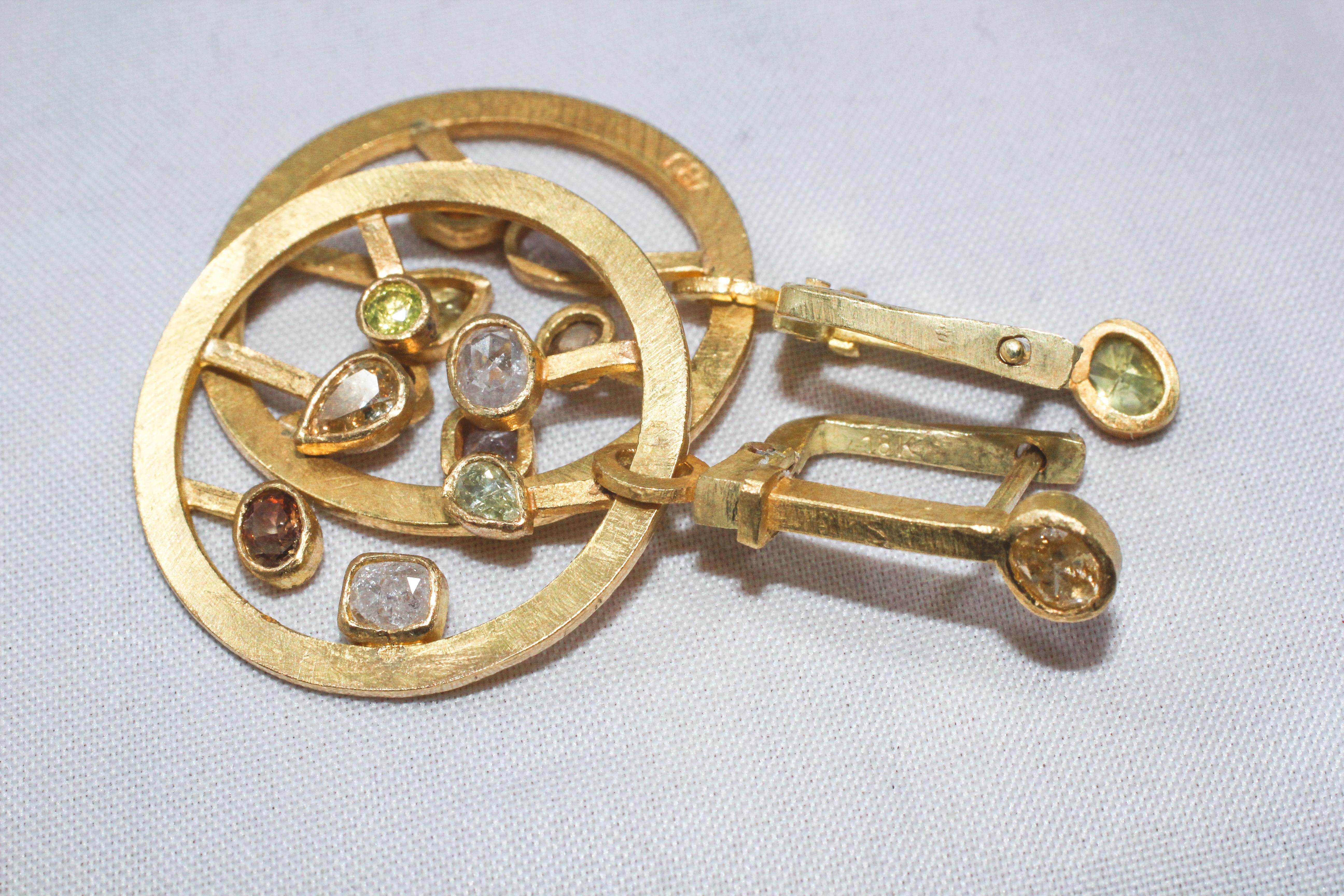 Fancy Color Diamonds 21-22k Gold Dangle Lever-Back Earrings Wedding Jewelry For Sale 6