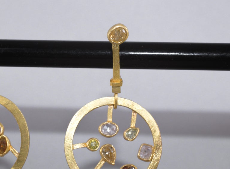 Mixed Cut Fancy Color Diamonds 21-22k Gold Dangle Lever-Back Earrings Wedding Jewelry For Sale