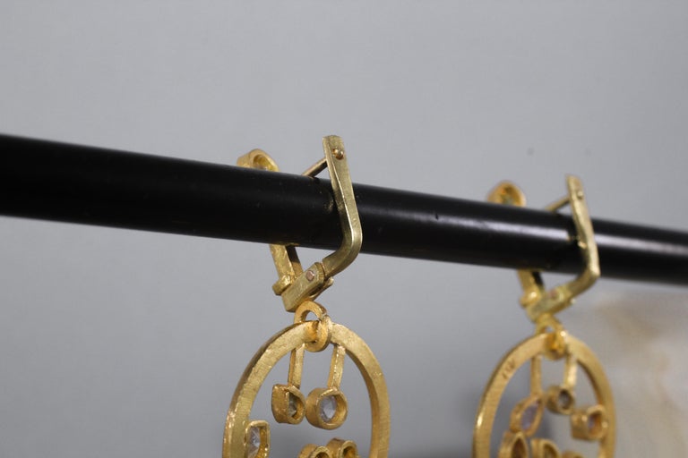 Fancy Color Diamonds 21-22k Gold Dangle Lever-Back Earrings Wedding Jewelry For Sale 3
